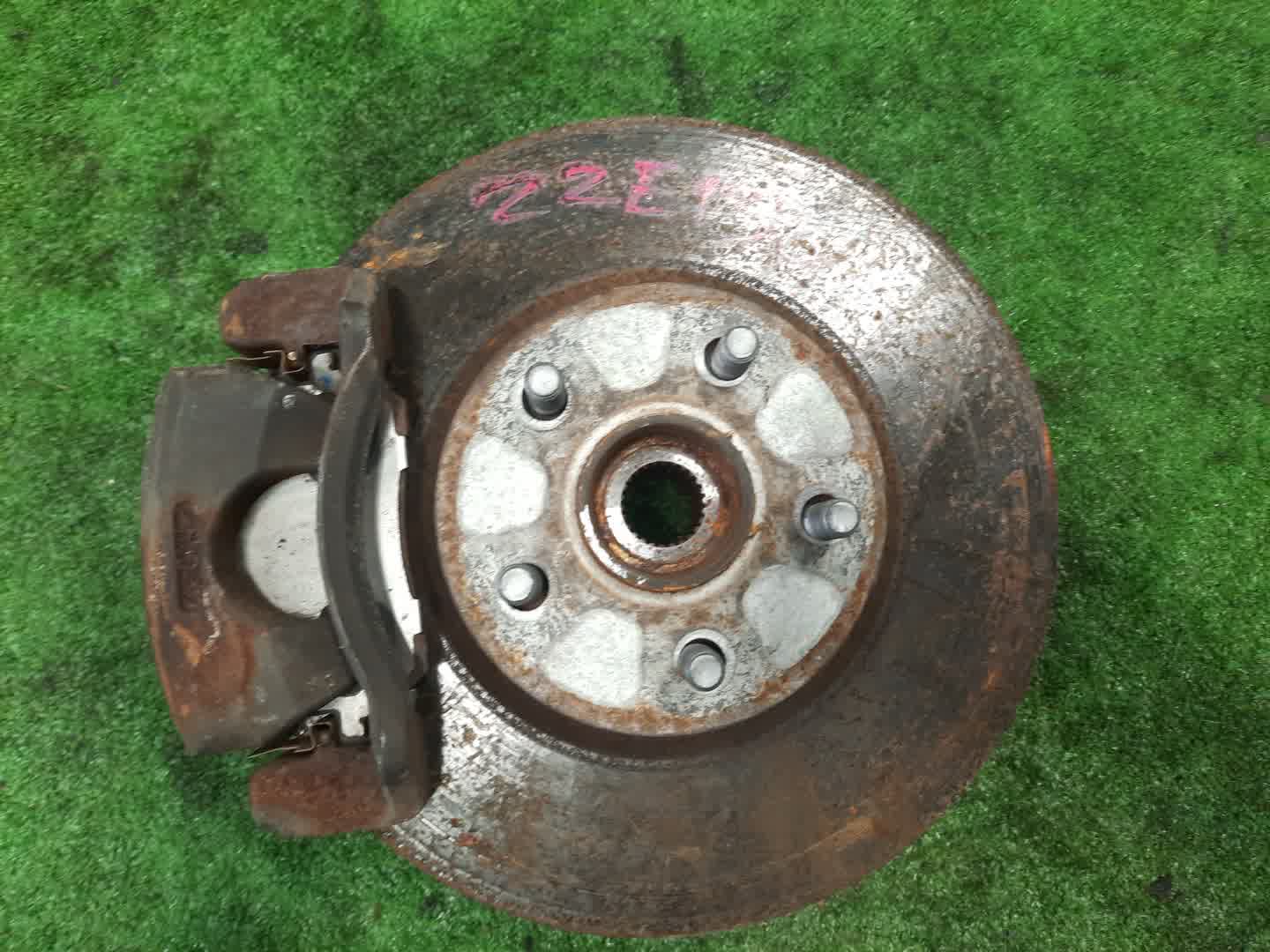 Ступица левая передняя TOYOTA VOLTZ ZZE136, ZZE137 1ZZ-FE, 2ZZ-GE 1 ракурс