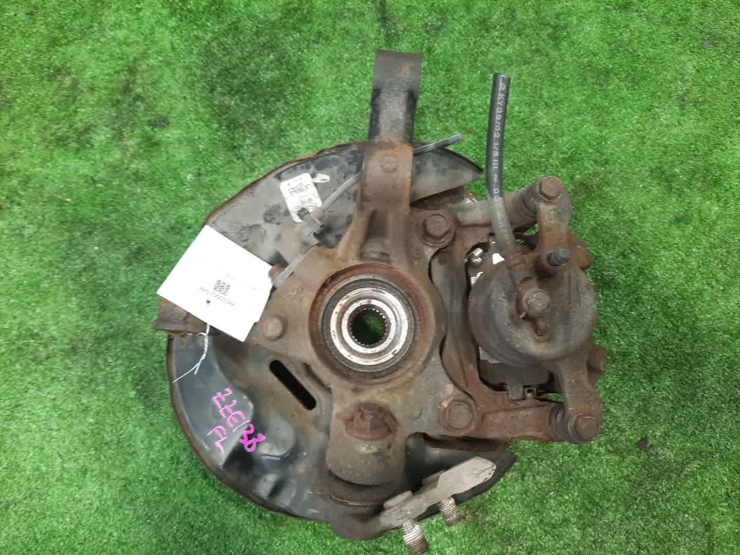 Ступица левая передняя TOYOTA VOLTZ ZZE136, ZZE137 1ZZ-FE, 2ZZ-GE 2 ракурс