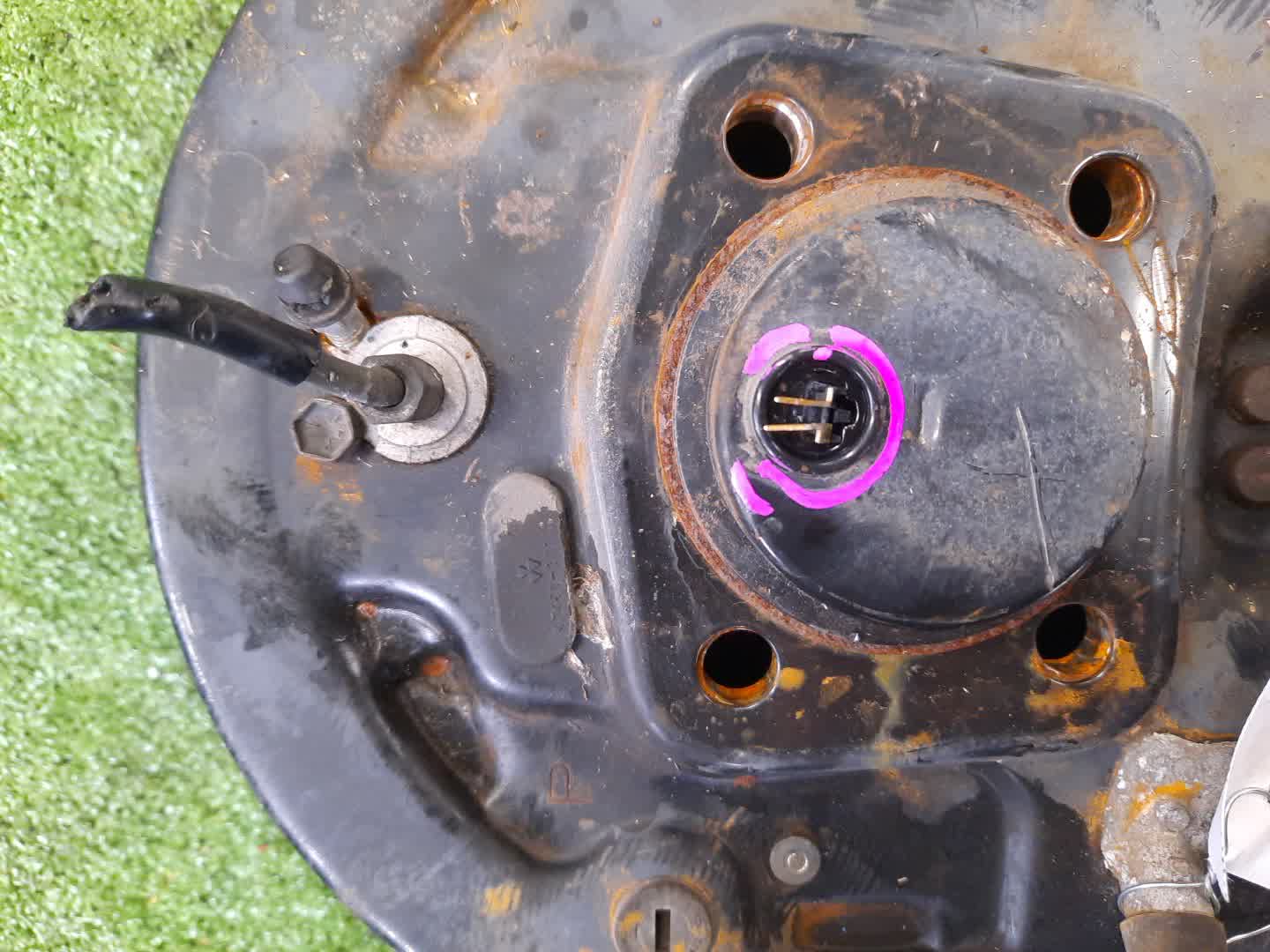 Ступица правая задняя TOYOTA VITZ SCP90 2SZ-FE 3 ракурс