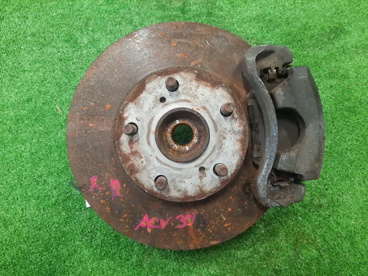 Ступица правая передняя TOYOTA CAMRY ACV30 2AZ-FE 1 ракурс