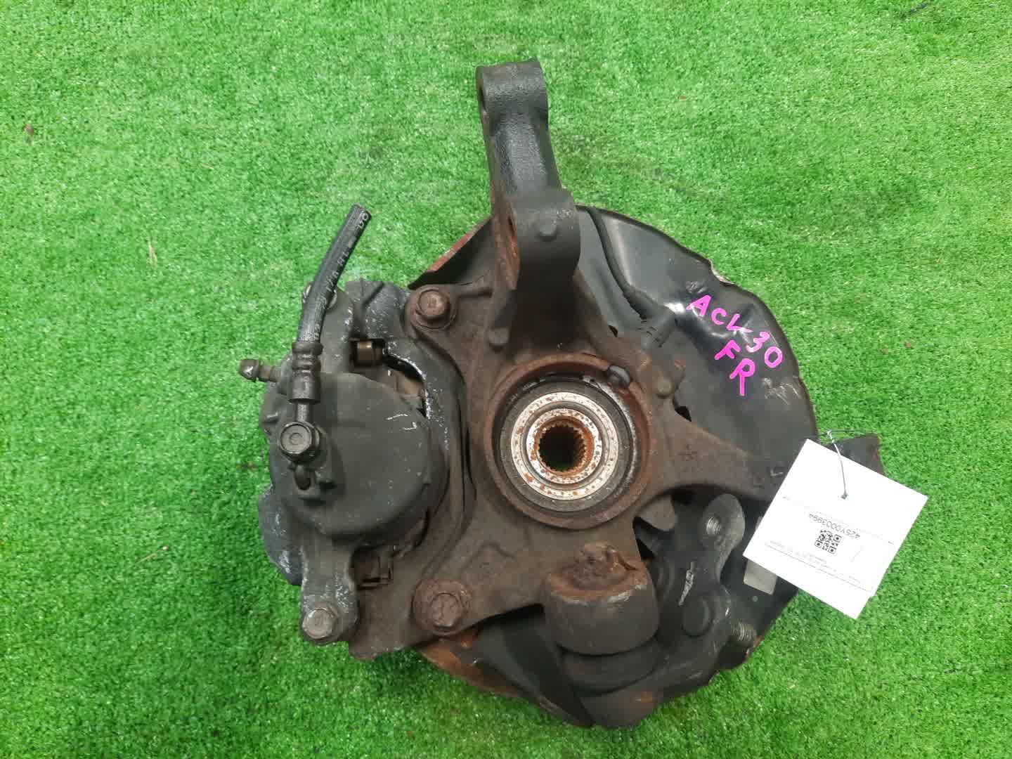 Ступица правая передняя TOYOTA CAMRY ACV30 2AZ-FE 2 ракурс
