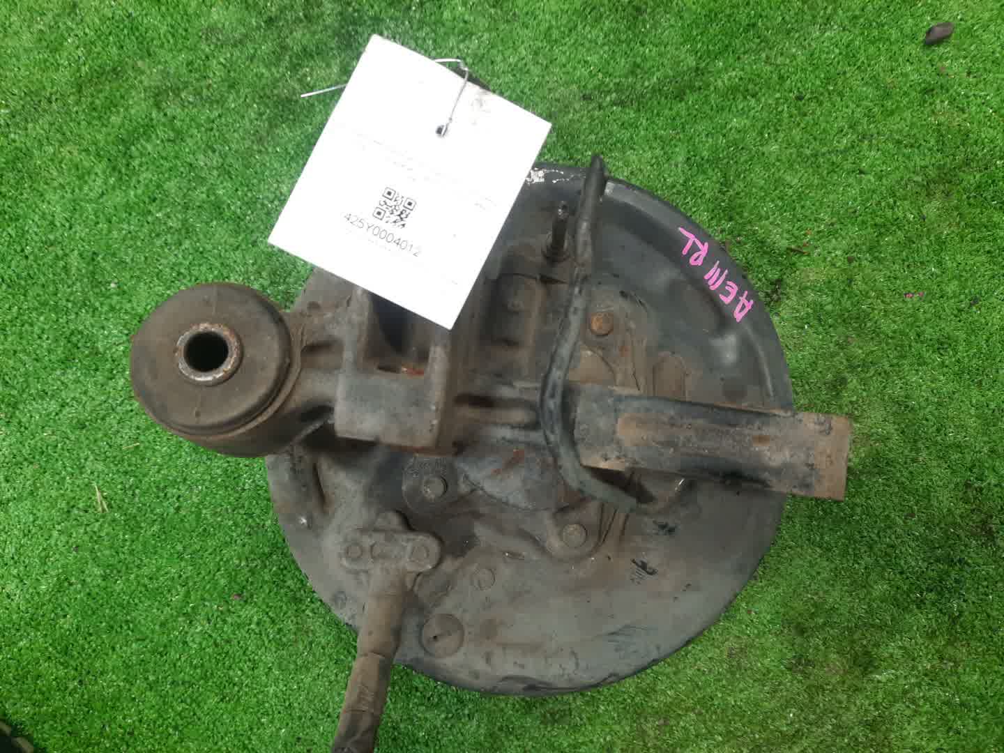 Ступица левая задняя TOYOTA SPRINTER CARIB AE111G 4A-FE 2 ракурс