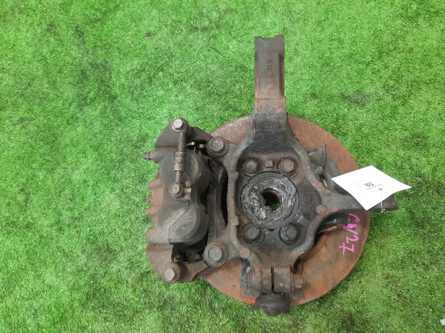 Ступица правая передняя NISSAN SERENA GNC27 MR20DD 3 ракурс