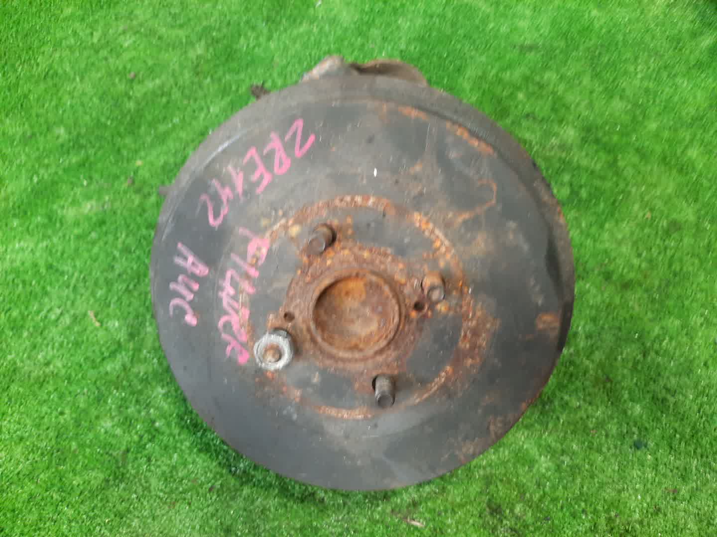 Ступица правая задняя TOYOTA AXIO, COROLLA FIELDER, COROLLA  AXIO, FIELDER NZE141, ZRE142, ZRE142G, NZE141G 1NZ-FE, 2ZR-FAE, 2ZR-FE 1 ракурс