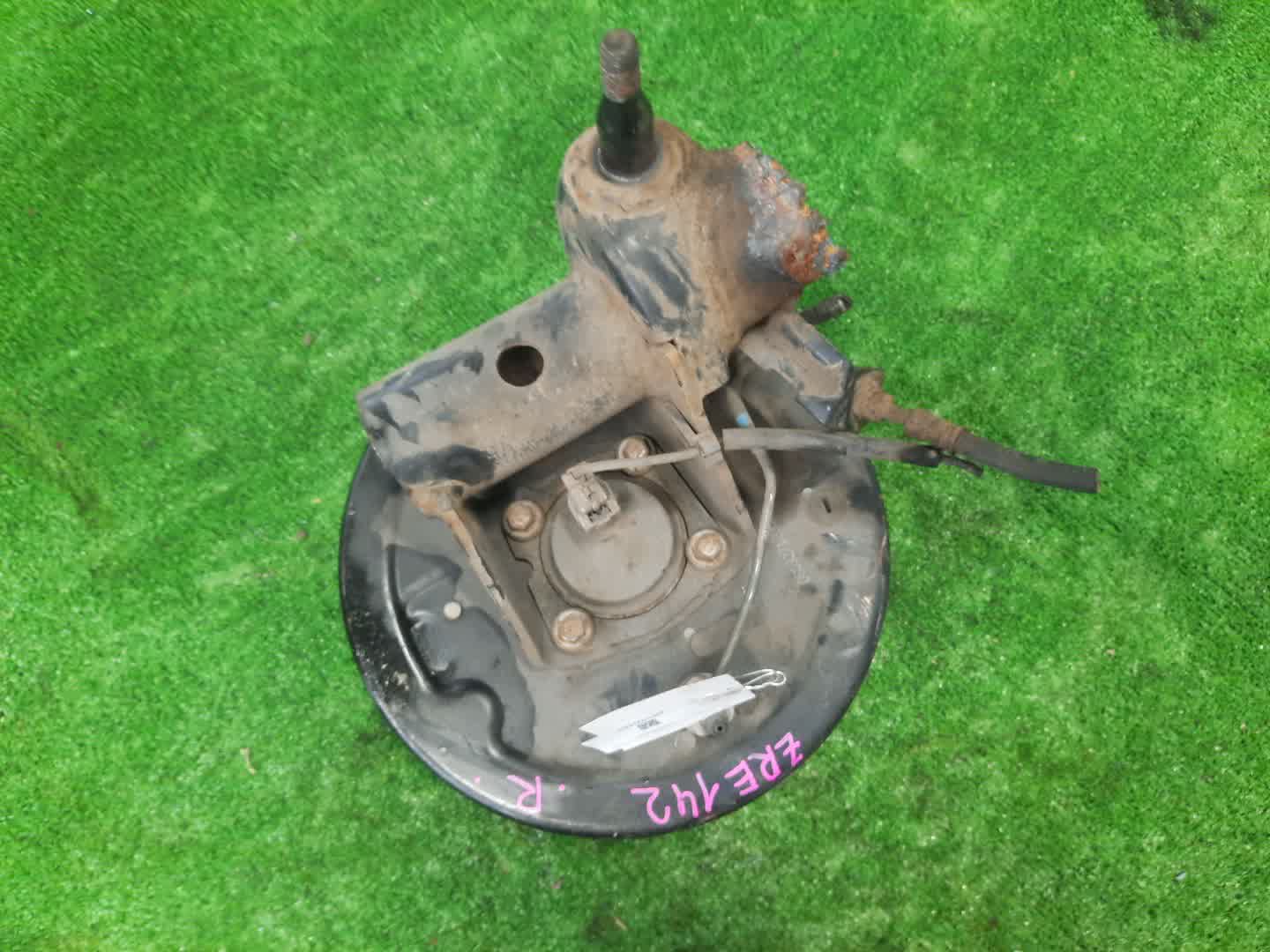 Ступица правая задняя TOYOTA AXIO, COROLLA FIELDER, COROLLA  AXIO, FIELDER NZE141, ZRE142, ZRE142G, NZE141G 1NZ-FE, 2ZR-FAE, 2ZR-FE 3 ракурс