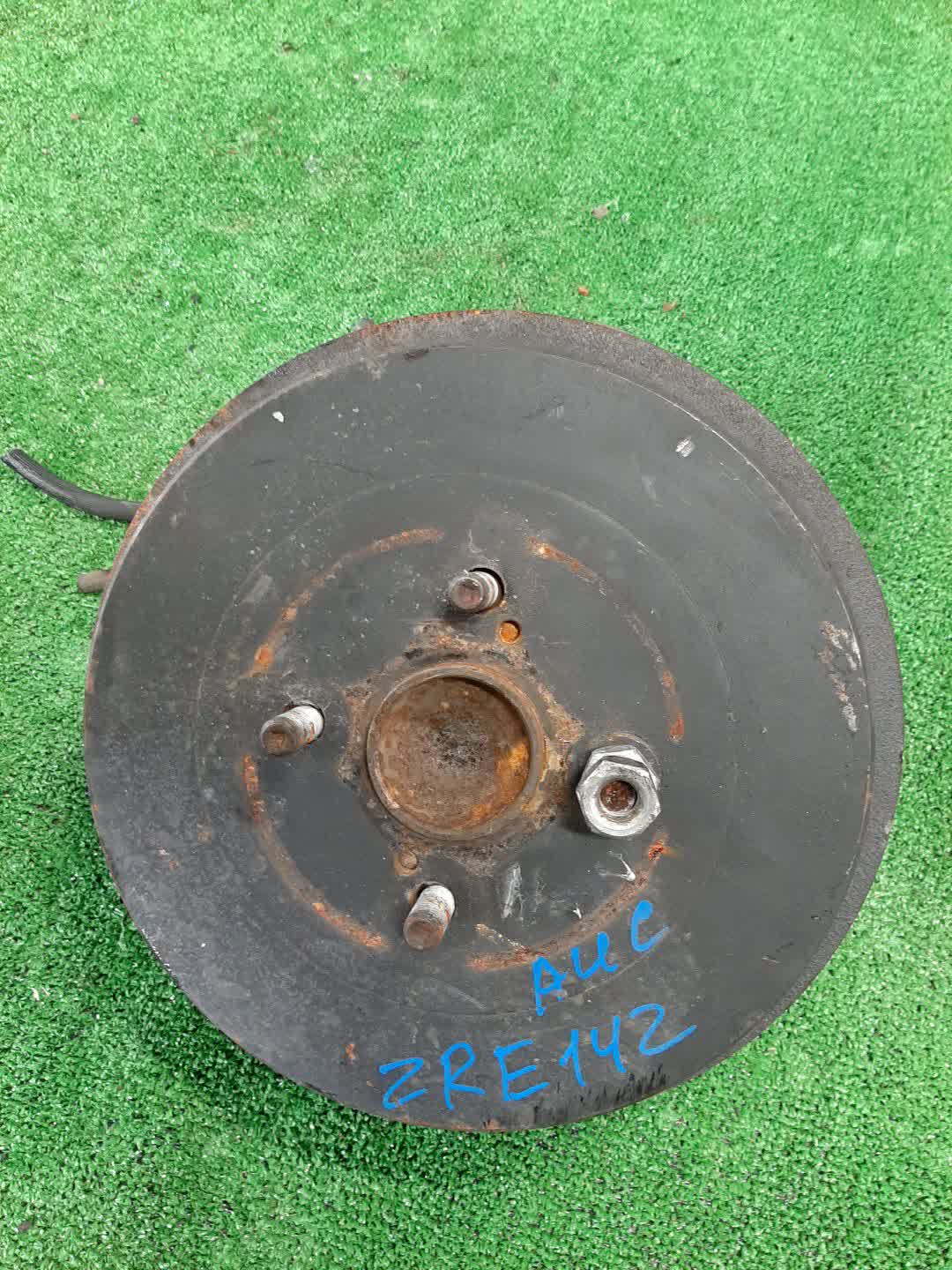 Ступица правая задняя TOYOTA AXIO, COROLLA FIELDER, COROLLA  AXIO, FIELDER NZE141, ZRE142, ZRE142G, NZE141G 1NZ-FE, 2ZR-FAE, 2ZR-FE 1 ракурс