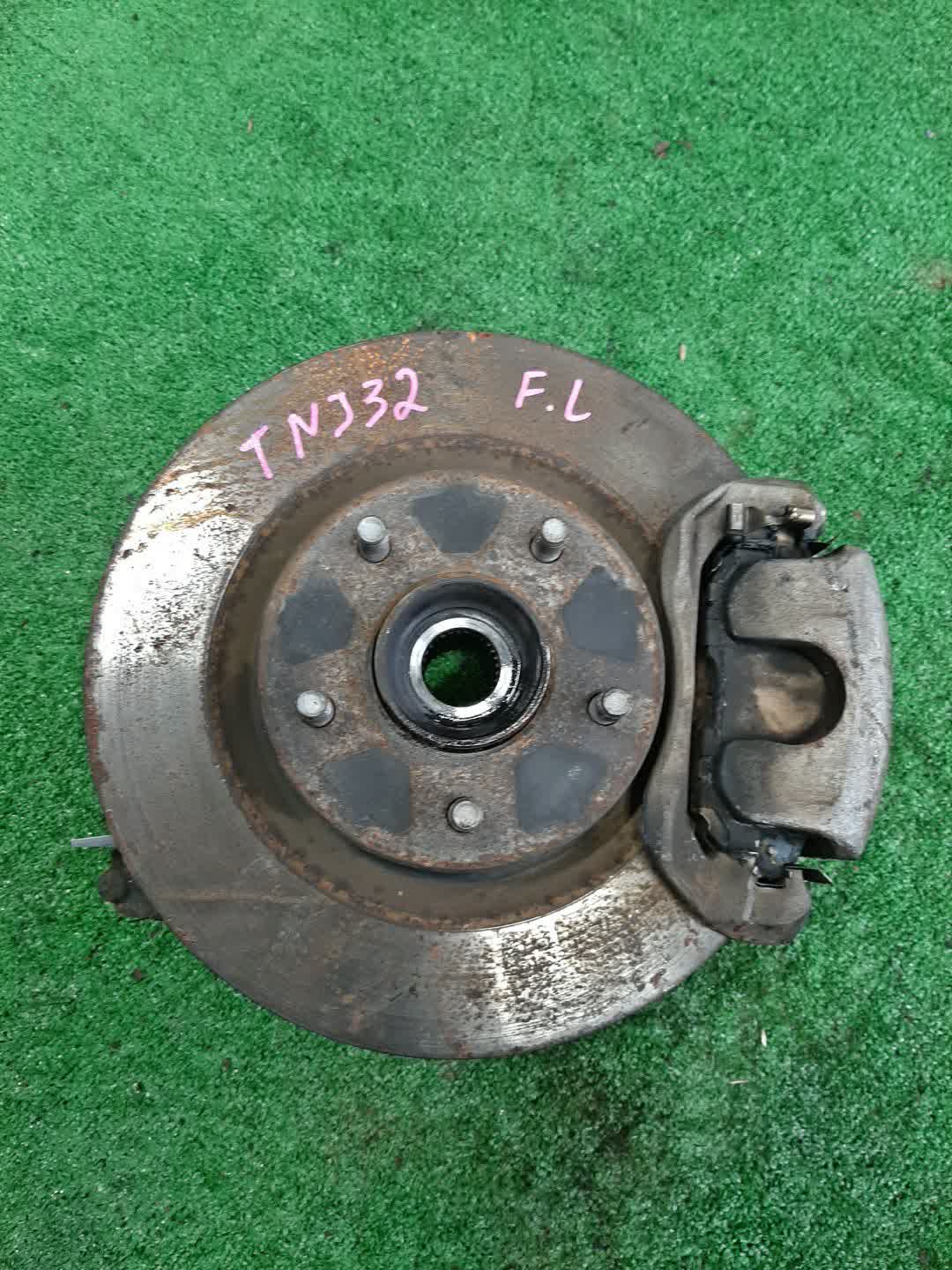Ступица правая передняя NISSAN TEANA TNJ32, PJ32, J32 QR25DE, VQ35DE, VQ25DE 1 ракурс