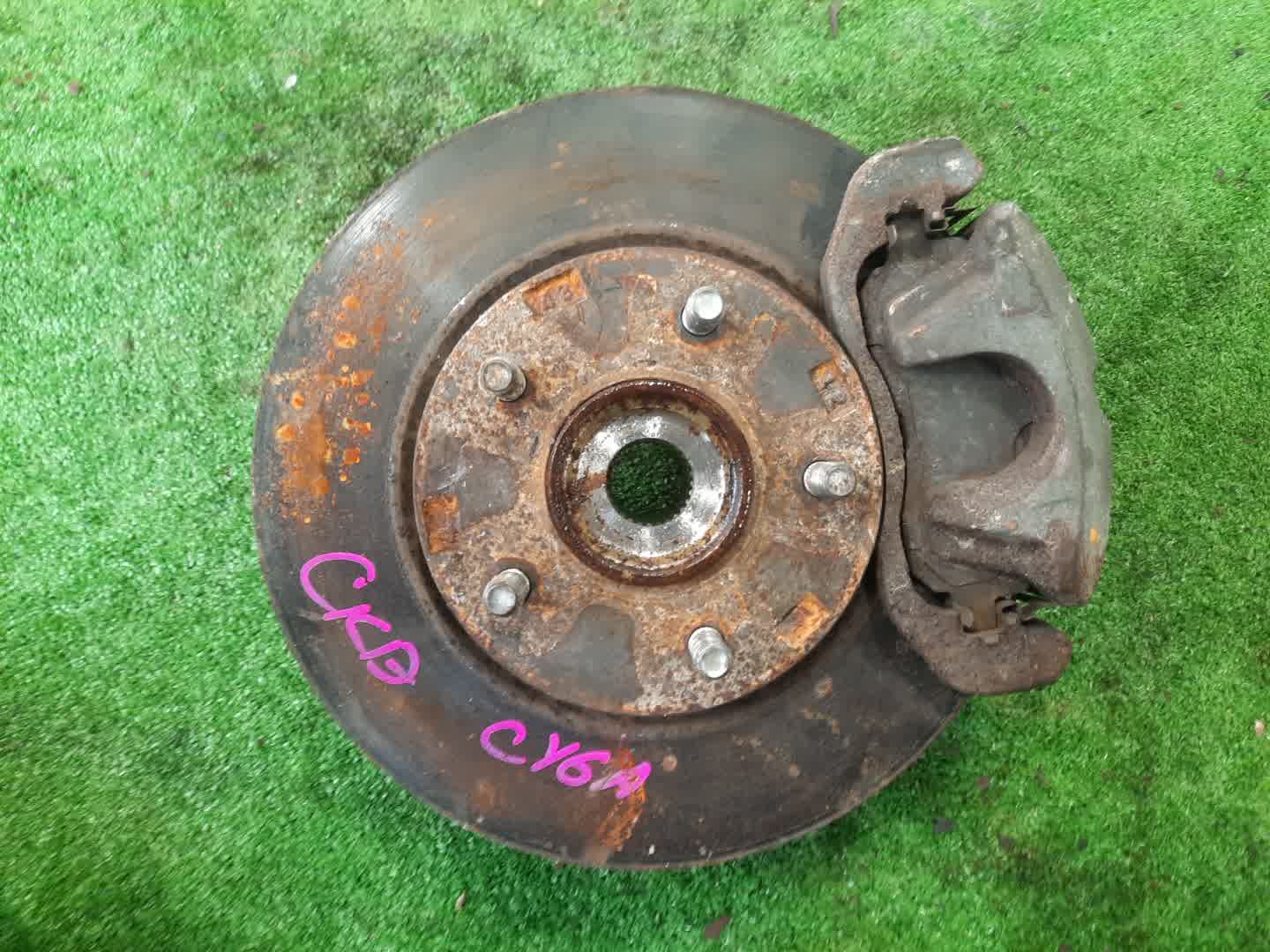 Ступица правая передняя MITSUBISHI GALANT FORTIS CY6A 4J10 1 ракурс