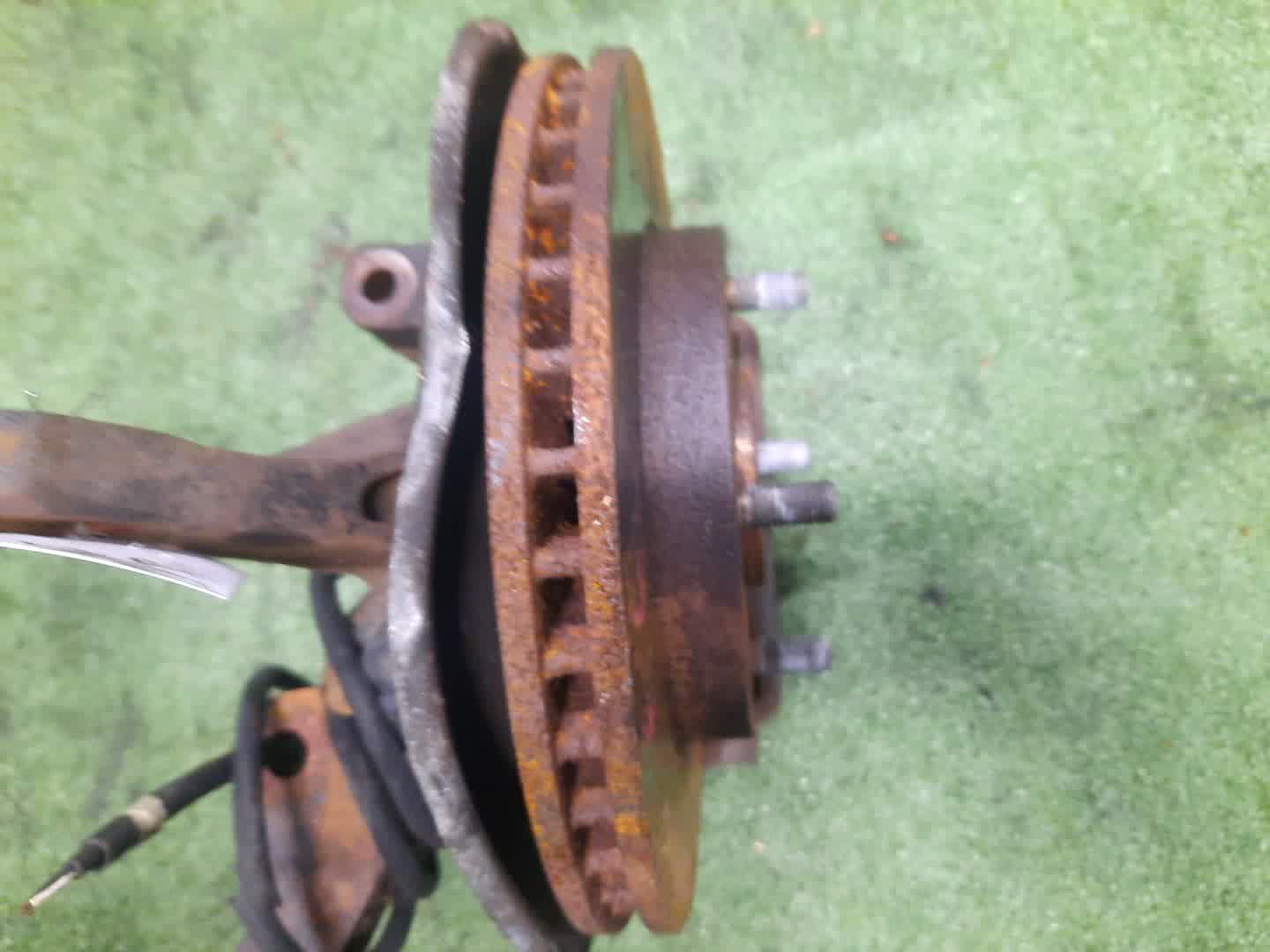 Ступица левая передняя MITSUBISHI DION CR6W, CR9W, CR5W 4G94, 4G63, 4G93 3 ракурс