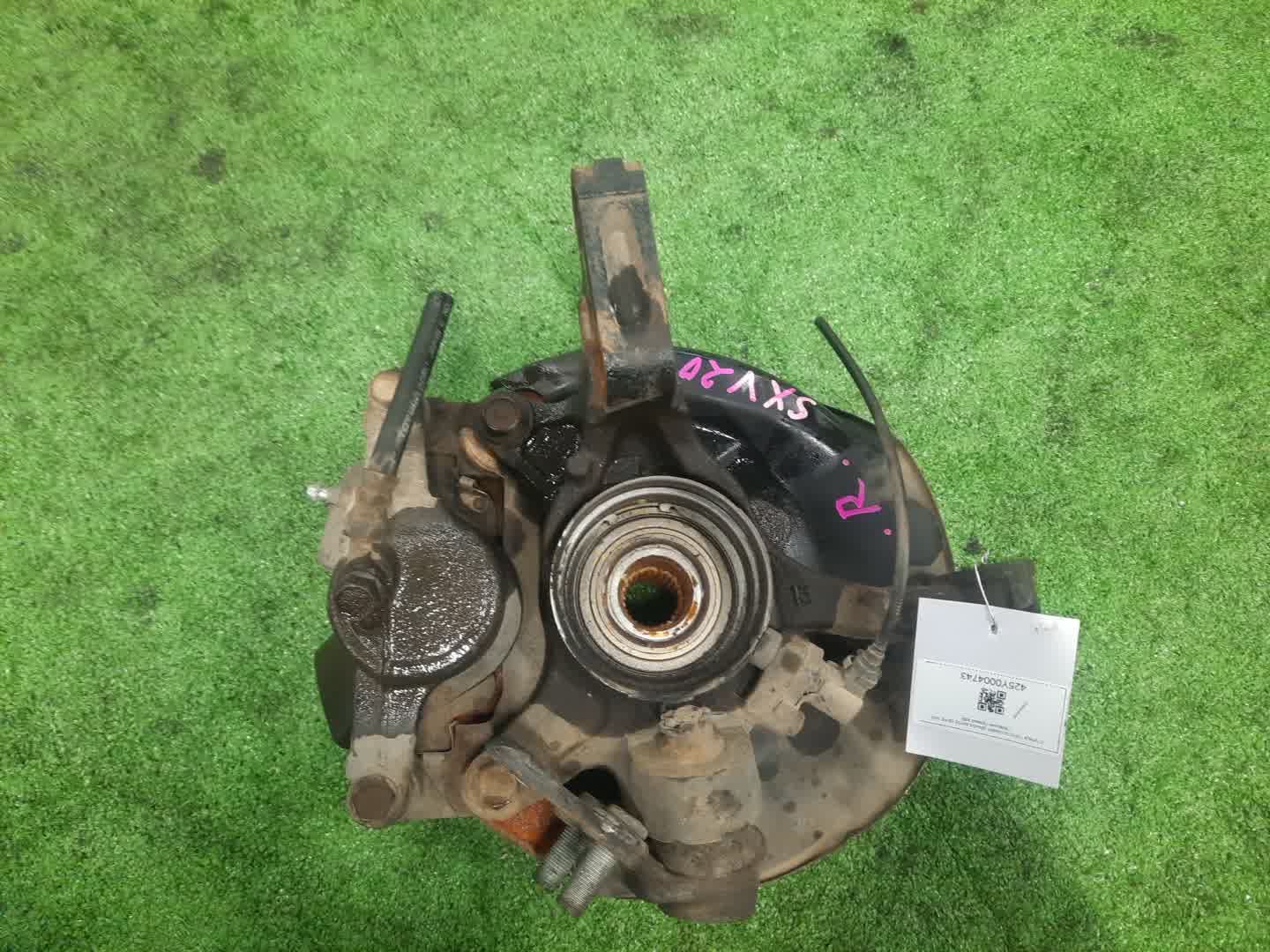 Ступица правая передняя TOYOTA SCEPTER, MARK II QUALIS, CAMRY GRACIA SXV10, SXV20W 5S-FE 2 ракурс