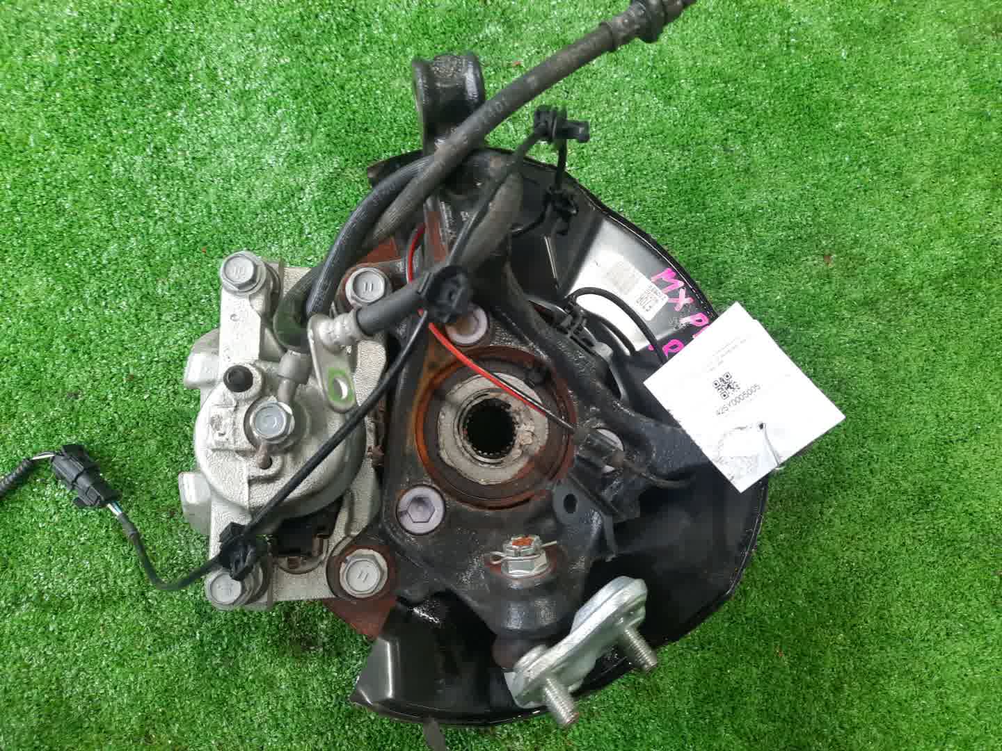 Ступица правая передняя TOYOTA AQUA MXPK11 M15A-FXE 2 ракурс