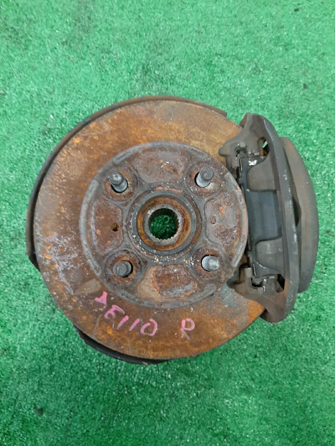 Ступица правая передняя TOYOTA SPRINTER CARIB, CERES, COROLLA, COROLLA LEVIN, SPRINTER MARINO, COROLLA SPACIO, SPRINTER, SPRINTER TRUENO AE111G, AE114G, AE115G, AE100, AE101, AE111, AE114, AE109, AE110, EE101, EE102, EE103, EE104, EE111, AE104, CE107