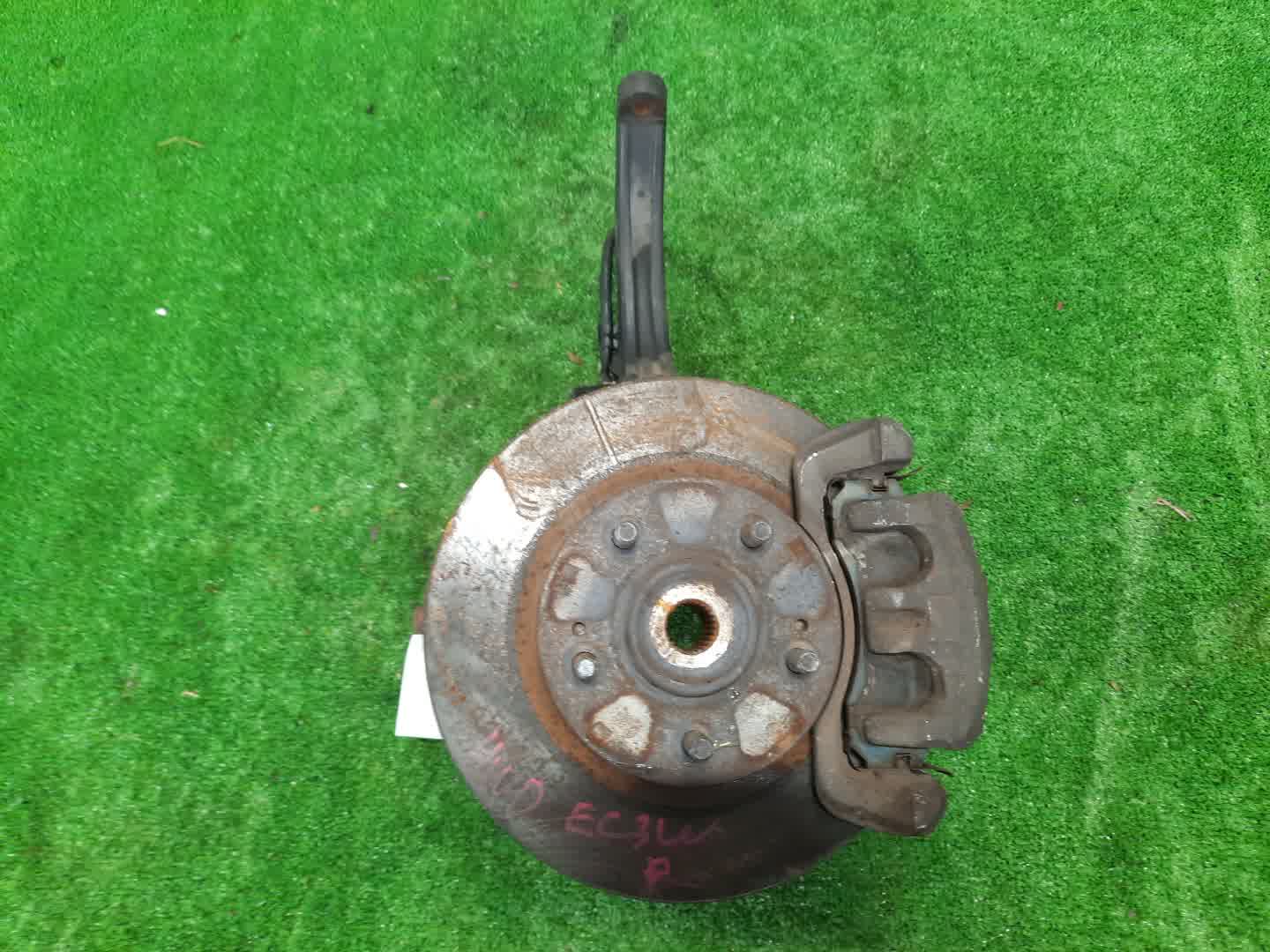 Ступица правая передняя MITSUBISHI GALANT, LEGNUM EA1A, EA7A, EC1A, EC7A, EA3A, EC1W, EA1W, EA3W, EA4W, EC3W, EC4W, EC7W, EA7W 4G93, 4G94, 4G64, 6A12 1 ракурс