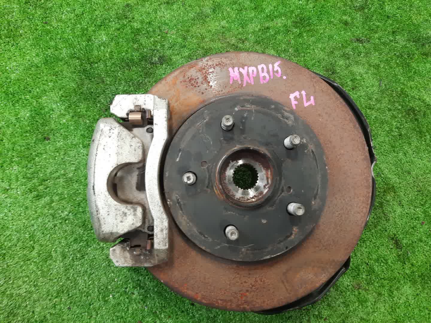 Ступица левая передняя TOYOTA YARIS CROSS MXPB15 M15A-FKS 1 ракурс