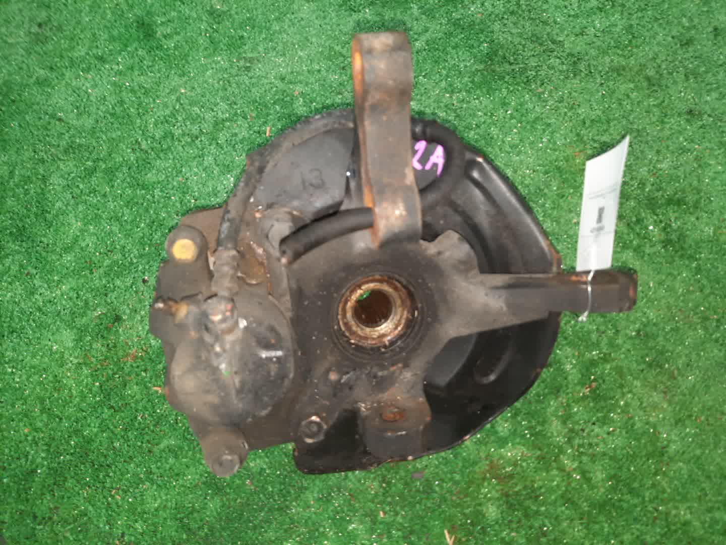 Ступица правая передняя MITSUBISHI LANCER, MIRAGE CM8A, CM5A, CK1A, CK2A, CK8A, CM2A, CK6A, CK4A, CL2A, CJ1A, CJ2A, CJ4A 4D68, 4G93, 4G13, 4G15, 6A11, 4G92 2 ракурс