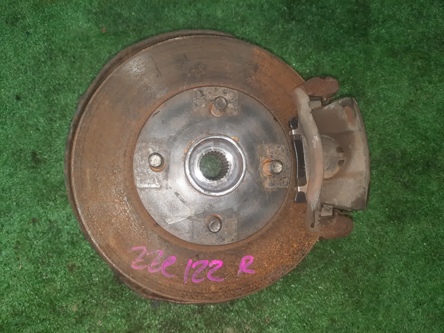 Ступица правая передняя TOYOTA COROLLA, COROLLA SPACIO, COROLLA FIELDER, ALLEX, COROLLA RUNX ZZE122, NZE121N, ZZE122N, ZZE122G 1ZZ-FE, 1NZ-FE 1 ракурс