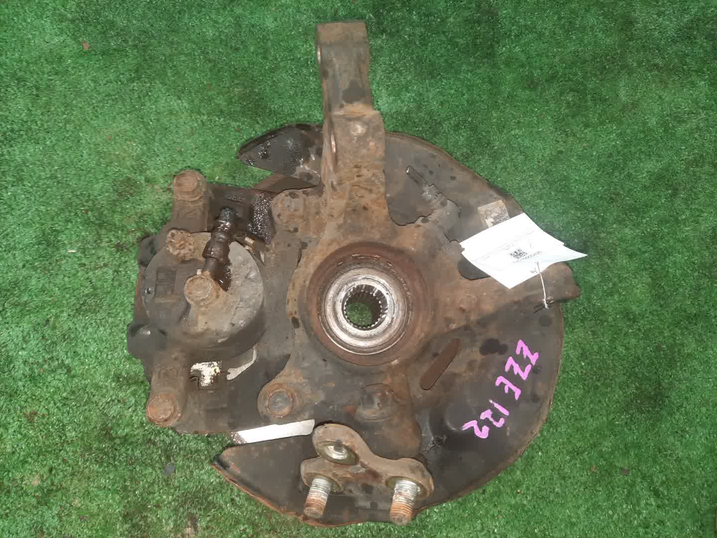 Ступица правая передняя TOYOTA COROLLA, COROLLA SPACIO, COROLLA FIELDER, ALLEX, COROLLA RUNX ZZE122, NZE121N, ZZE122N, ZZE122G 1ZZ-FE, 1NZ-FE 2 ракурс