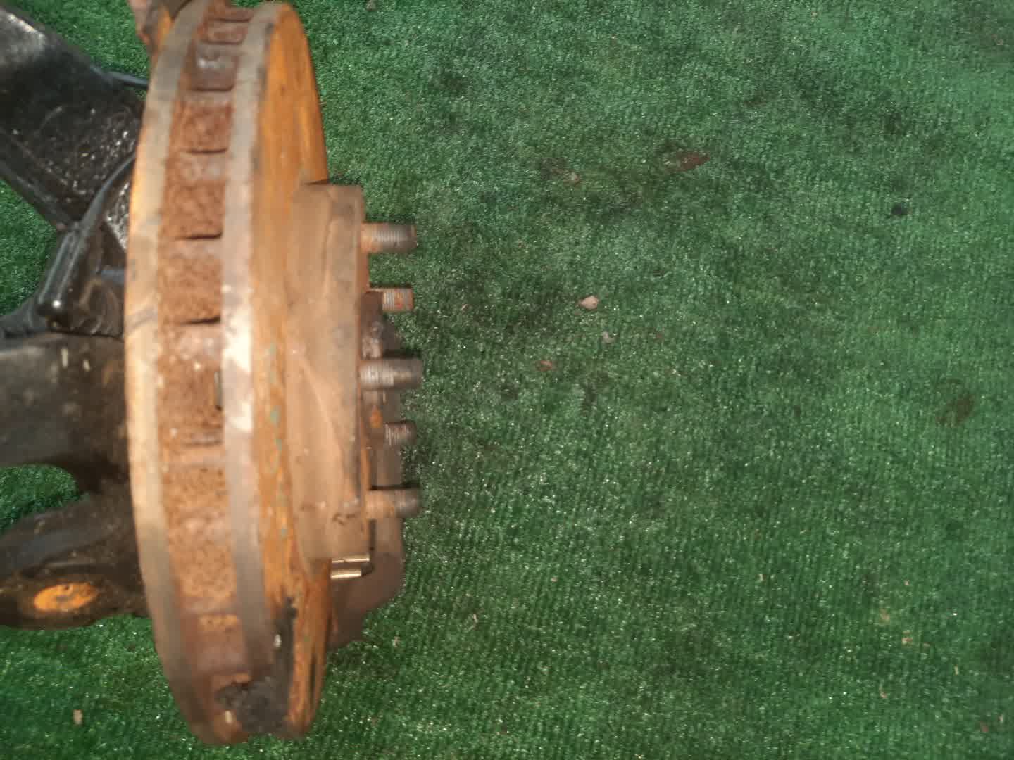 Ступица правая передняя NISSAN LIBERTY RM12, RNM12, PNM12, PM12 QR20DE, SR20DE, SR20DET 3 ракурс