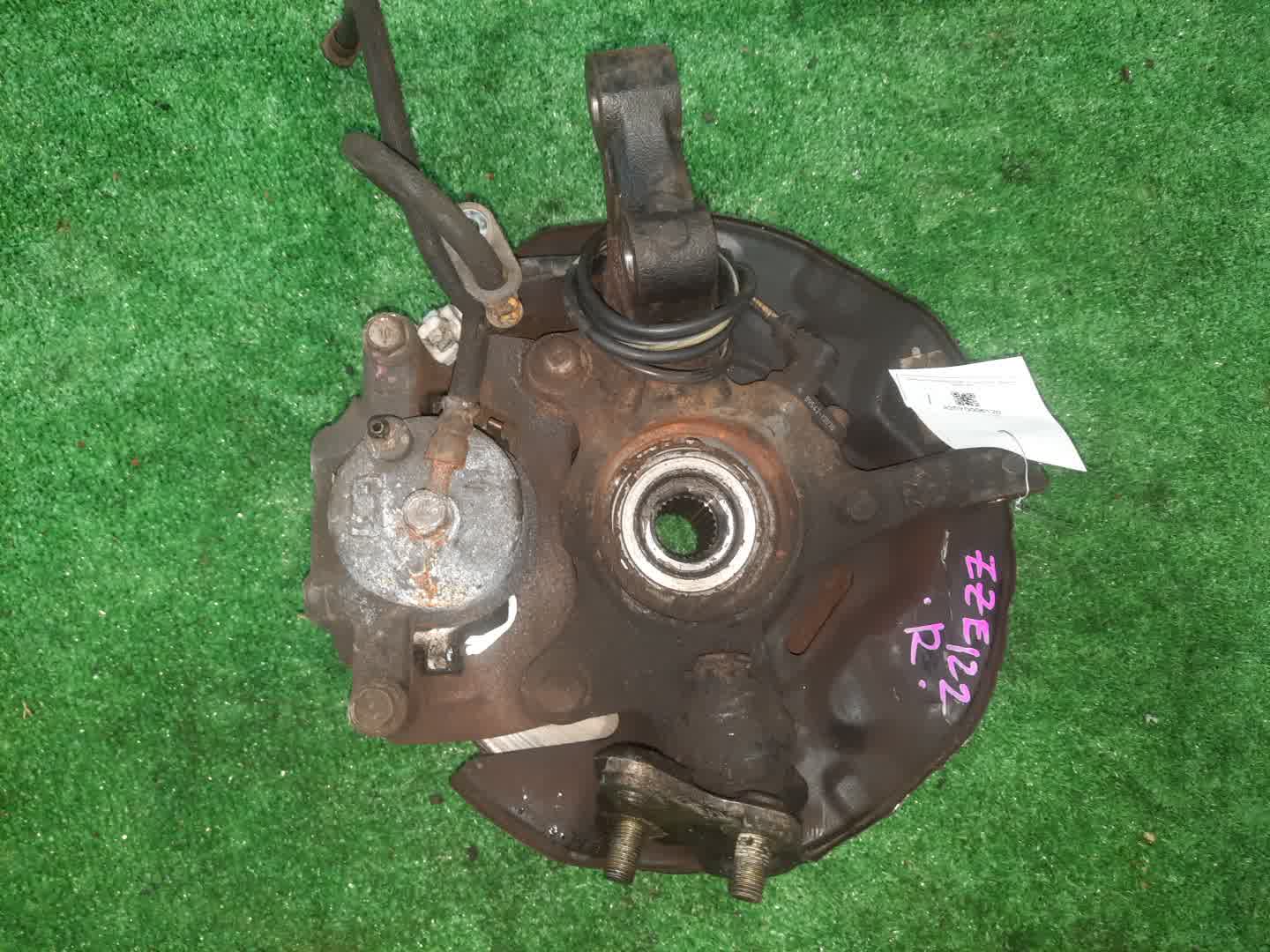 Ступица правая передняя TOYOTA COROLLA, COROLLA SPACIO, COROLLA FIELDER, ALLEX, COROLLA RUNX ZZE122, NZE121N, ZZE122N, ZZE122G 1ZZ-FE, 1NZ-FE 2 ракурс