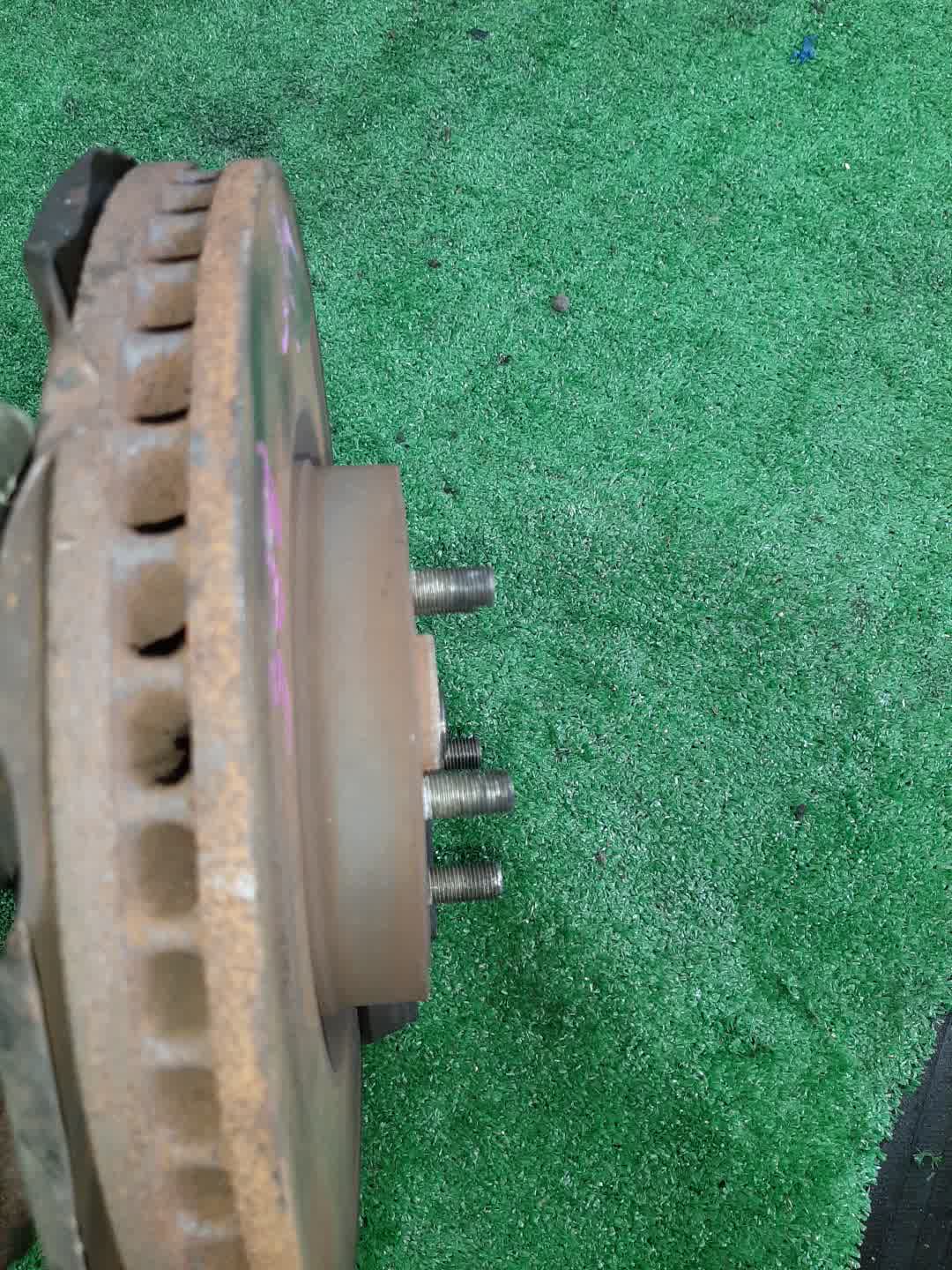 Ступица правая передняя SUBARU LEGACY, OUTBACK, LEGACY B4 BL5, BP5, BPE, BLE, BL9, BP9 EJ20DE, EJ20T, EJ20E, EZ30DE, EJ25E 2 ракурс