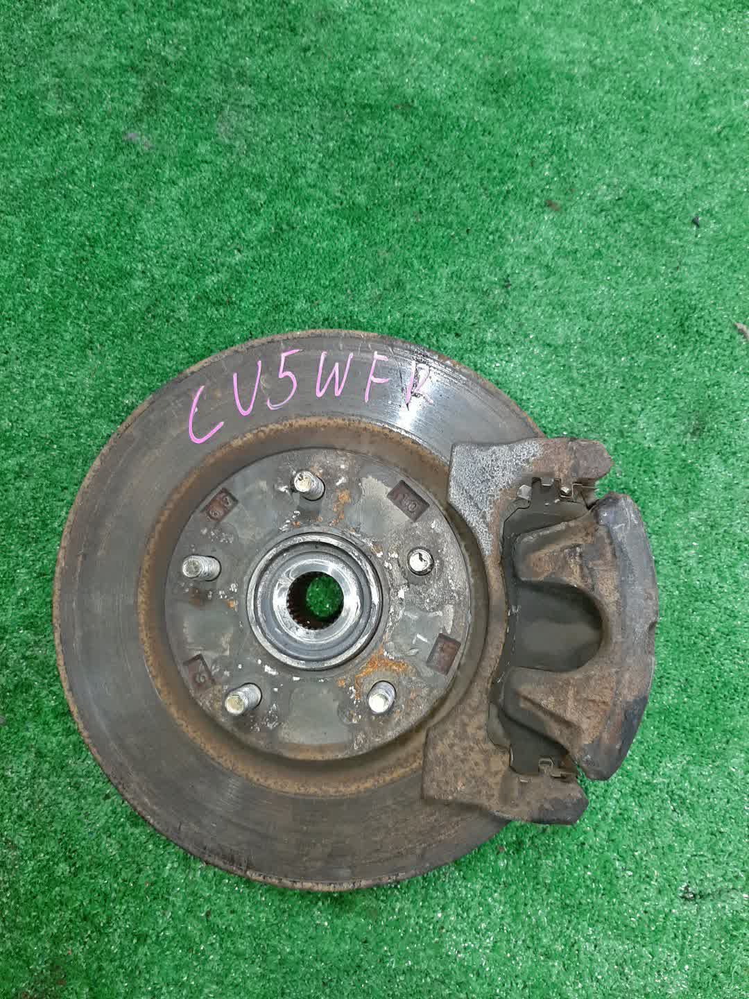 Ступица правая передняя MITSUBISHI DELICA D5 CV5W 4B12 1 ракурс