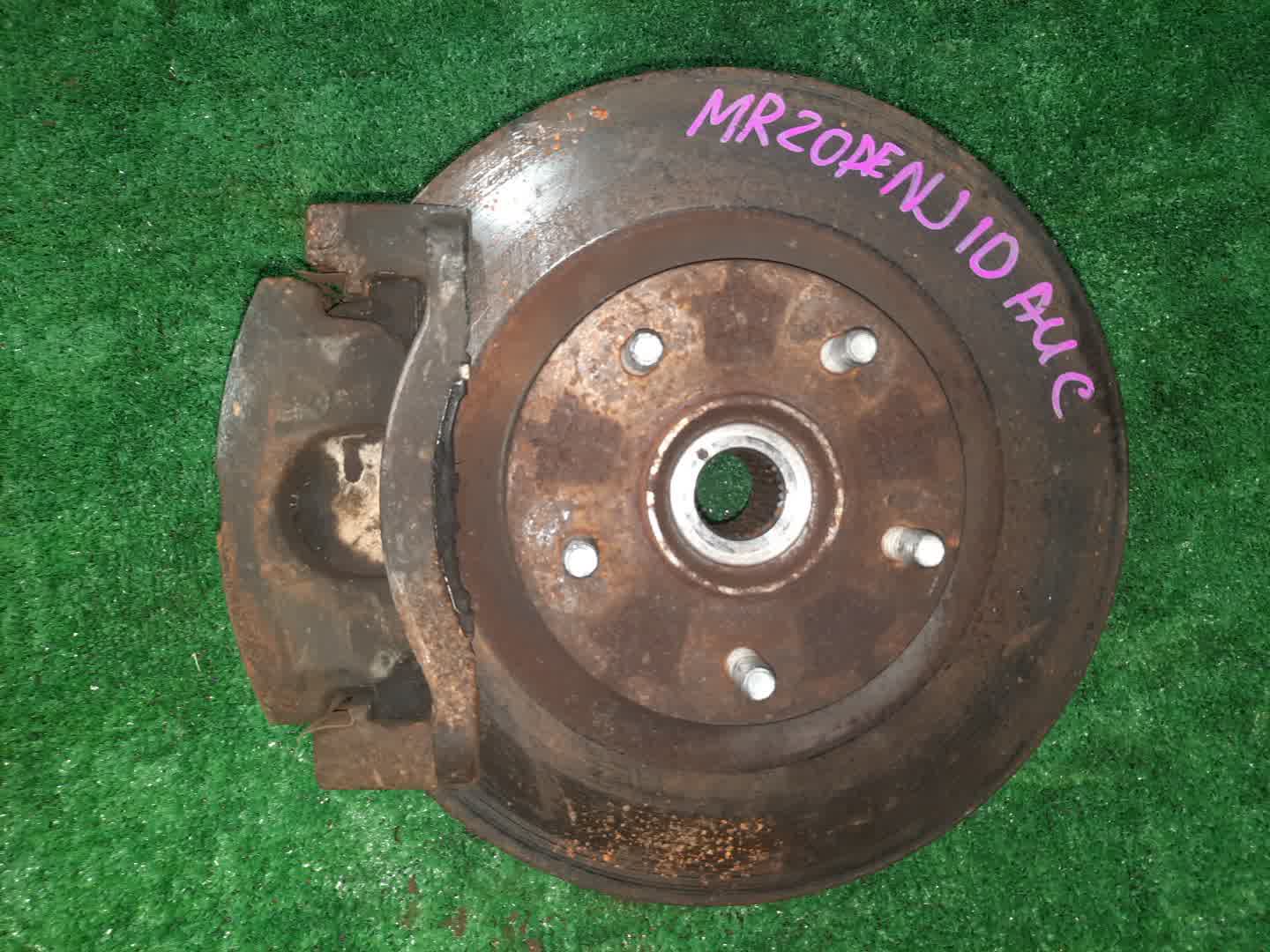 Ступица левая передняя NISSAN DUALIS NJ10 MR20DE 1 ракурс