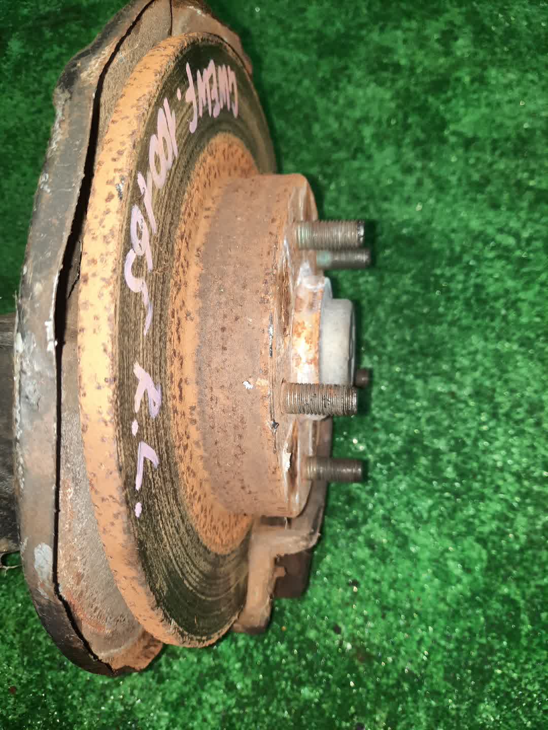 Ступица левая задняя MAZDA CAPELLA GWEW, GW8W, GWFW FS-DE, FP-DE, RF 2 ракурс