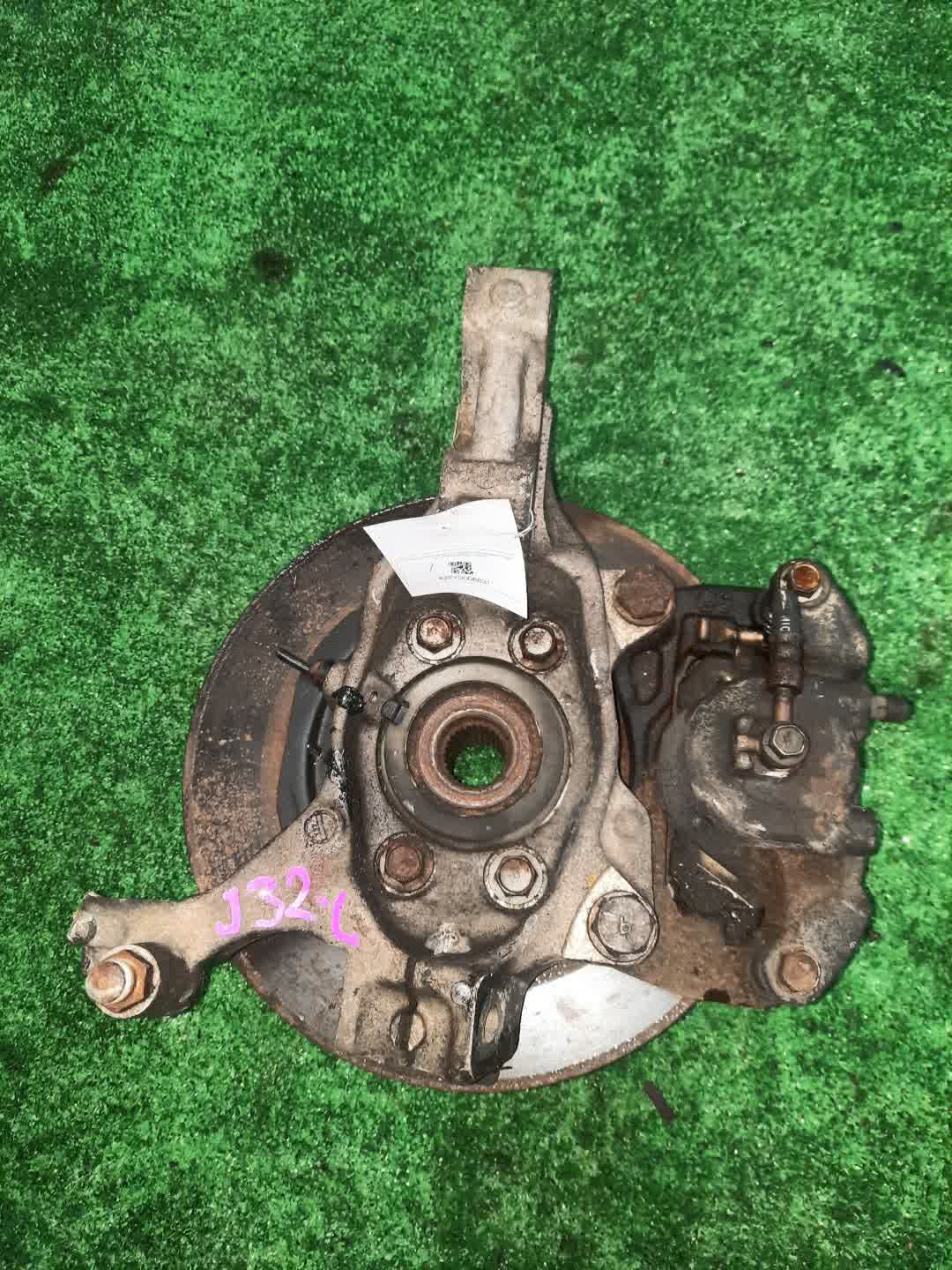 Ступица левая передняя NISSAN TEANA TNJ32, PJ32, J32 QR25DE, VQ35DE, VQ25DE 3 ракурс