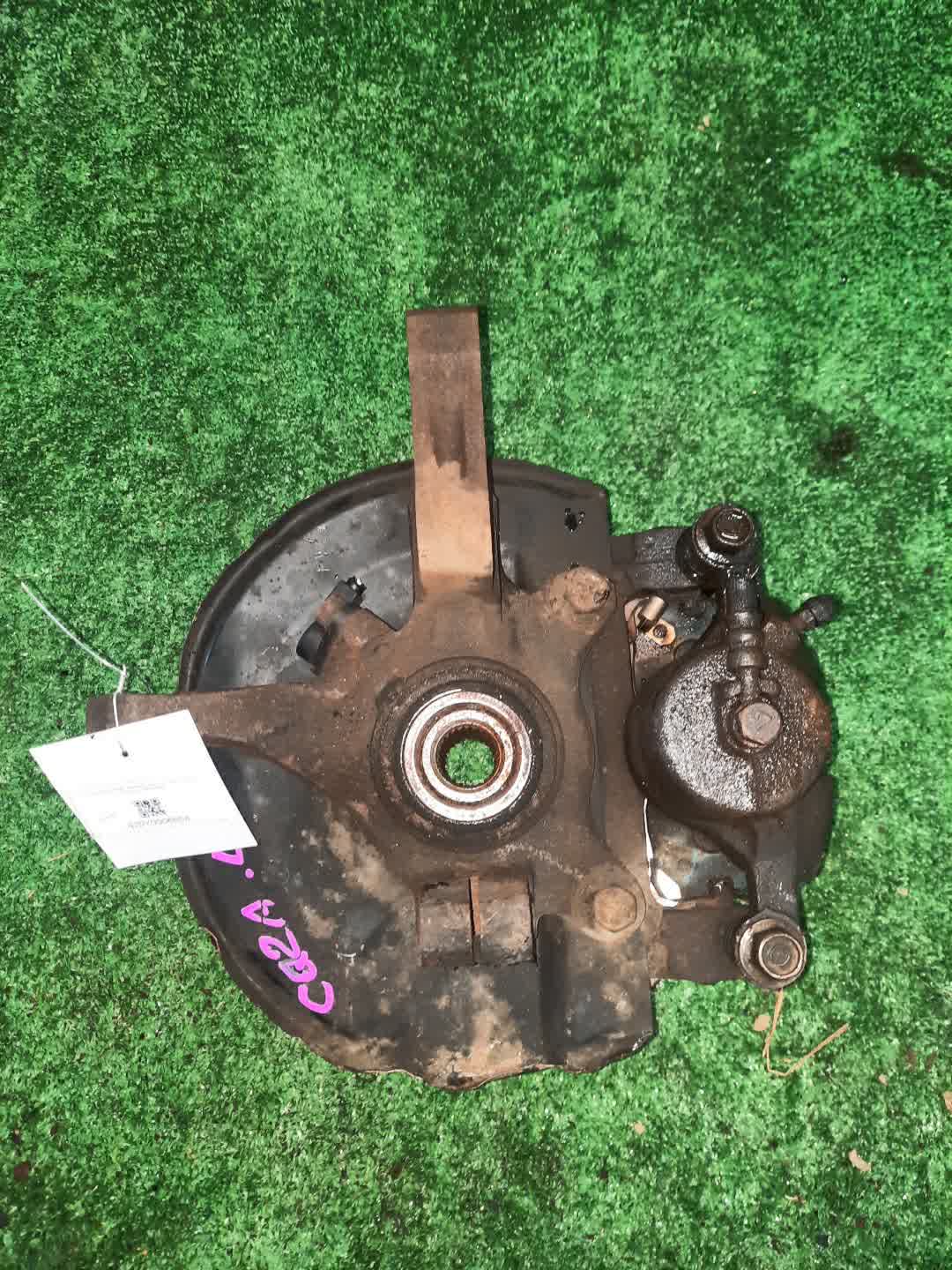 Ступица левая передняя MITSUBISHI MIRAGE DINGO CQ1A, CQ2A, CQ5A 4G13, 4G15, 4G93 3 ракурс