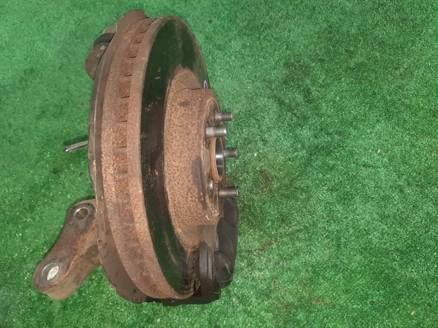 Ступица правая передняя SUBARU LEGACY, OUTBACK, LEGACY B4 BL5, BP5, BPE, BLE, BL9, BP9 EJ20DE, EJ20T, EJ20E, EZ30DE, EJ25E 2 ракурс