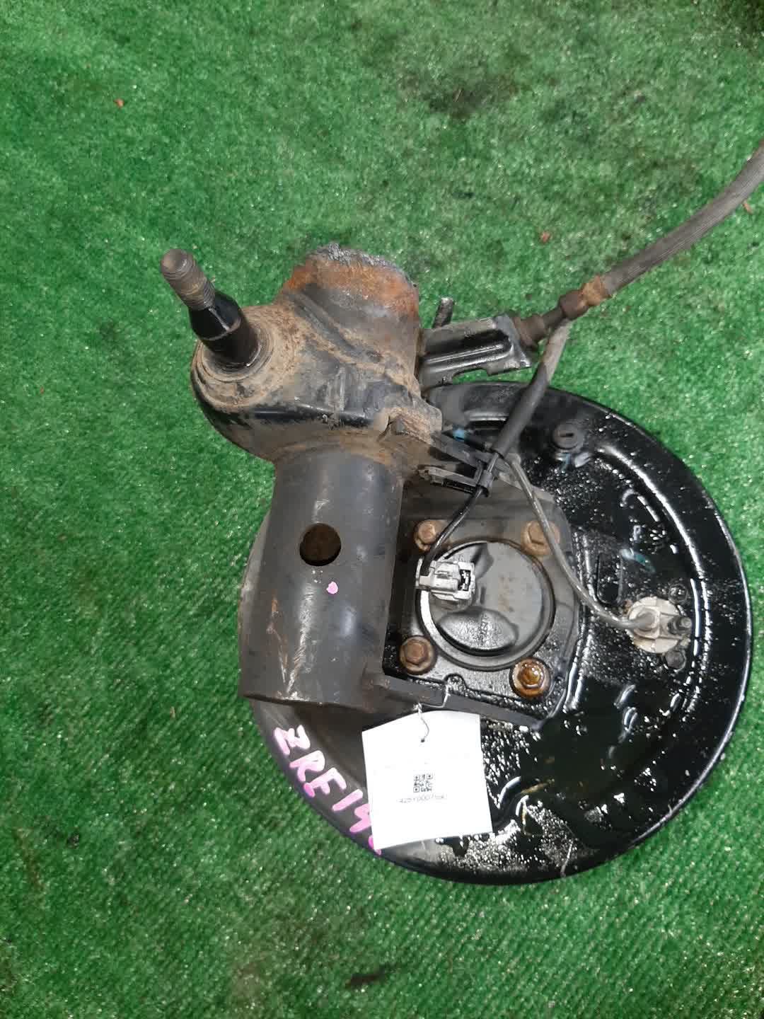 Ступица правая задняя TOYOTA AXIO, COROLLA FIELDER, COROLLA  AXIO, FIELDER NZE141, ZRE142, ZRE142G, NZE141G 1NZ-FE, 2ZR-FAE, 2ZR-FE 2 ракурс