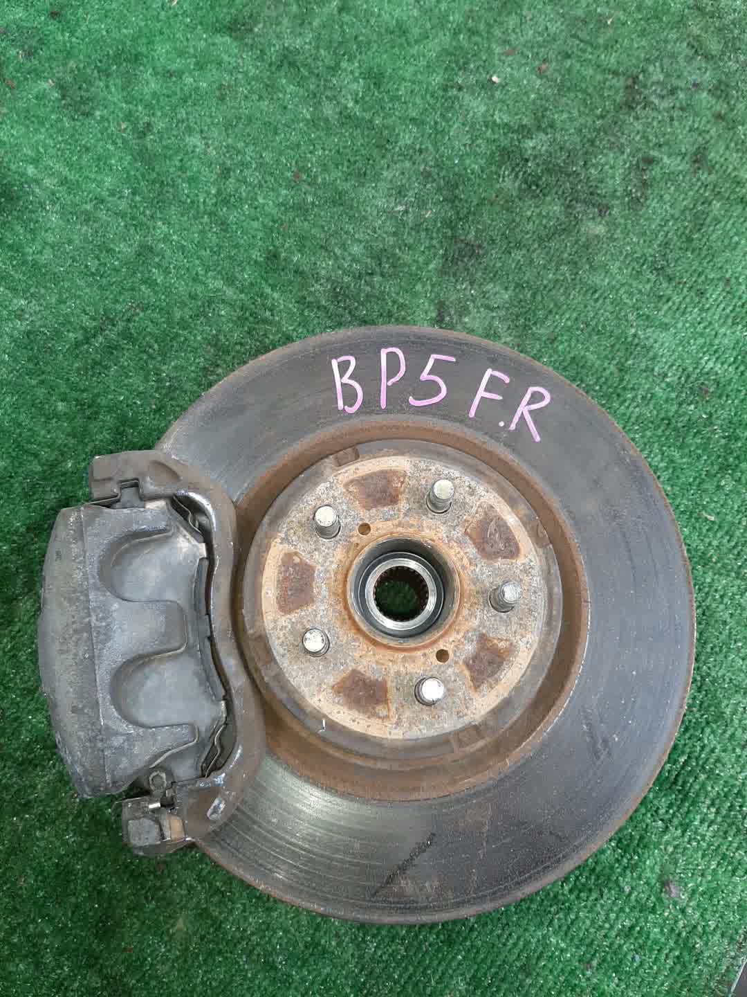Ступица правая передняя  SUBARU LEGACY, OUTBACK, LEGACY B4 BL5, BP5, BPE, BLE, BL9, BP9 EJ20DE, EJ20T, EJ20E, EZ30DE, EJ25E 1 ракурс