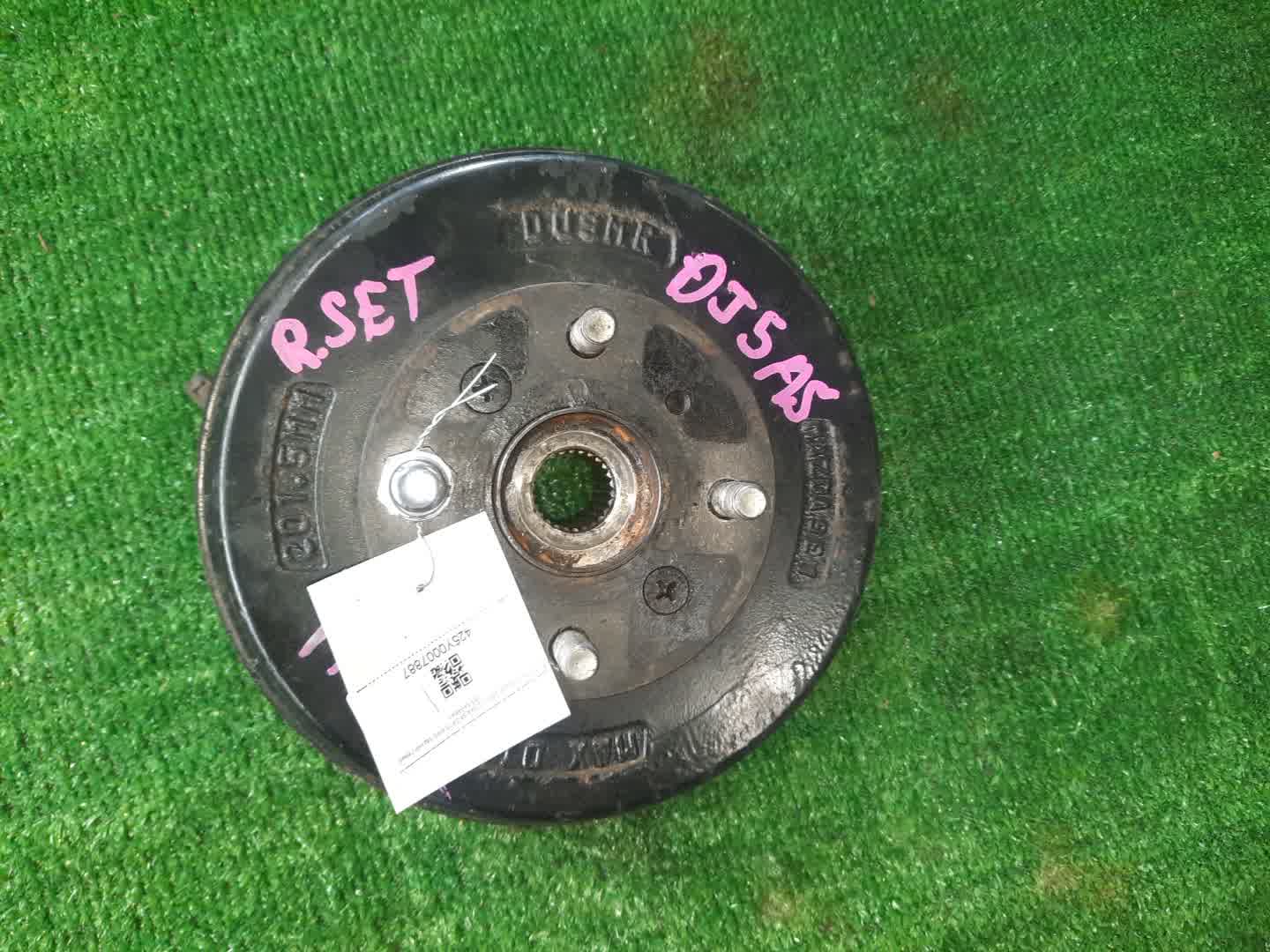 Ступица левая задняя MAZDA DEMIO DJ5AS S5-DPTS 1 ракурс Ступица левая задняя MAZDA DEMIO DJ5AS S5-DPTS 1 ракурс