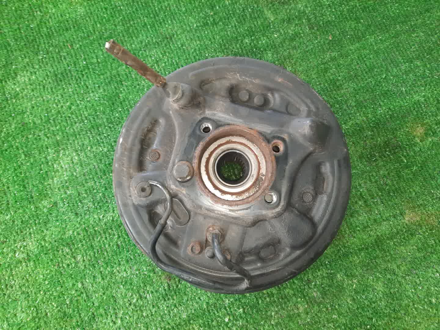 Ступица левая задняя MAZDA DEMIO DJ5AS S5-DPTS 2 ракурс