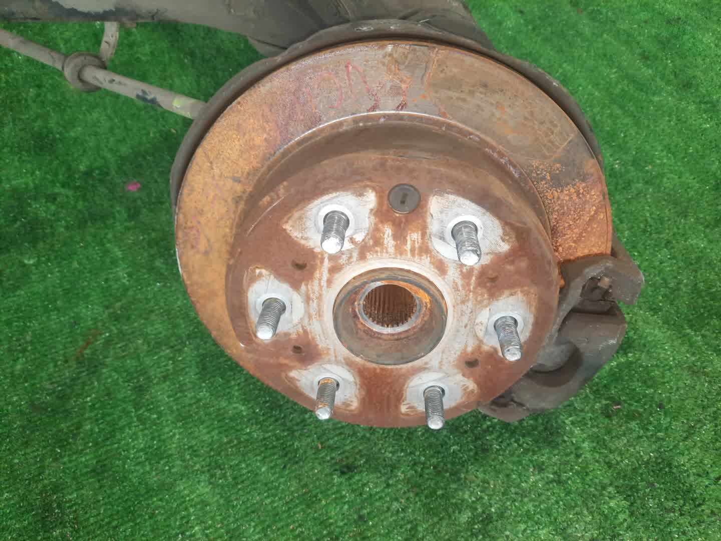 Ступица правая задняя TOYOTA GRANVIA, GRAND HIACE, HIACE REGIUS VCH10W, RCH11W, KCH10W, KCH40G, RCH41W, KCH40W, KCH41W 5VZ-FE, 3RZ-FE, 1KZ-TE 2 ракурс