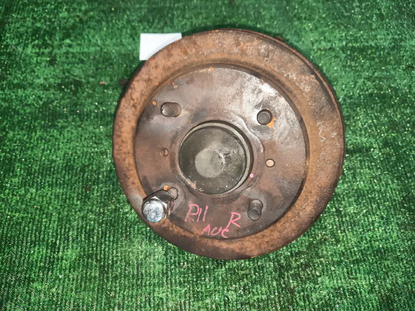 Ступица правая задняя NISSAN BLUEBIRD, PRIMERA SU14, QU14, QP11, WQP11 CD20, QG18DE, QG18DD 1 ракурс