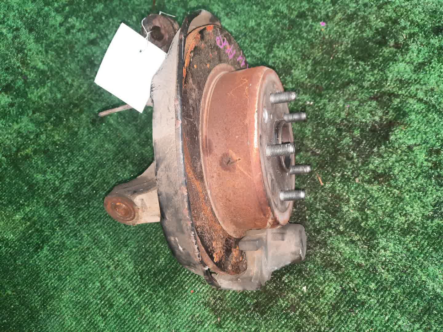 Ступица правая задняя TOYOTA PROGRES JCG11 2JZ-GE 2 ракурс