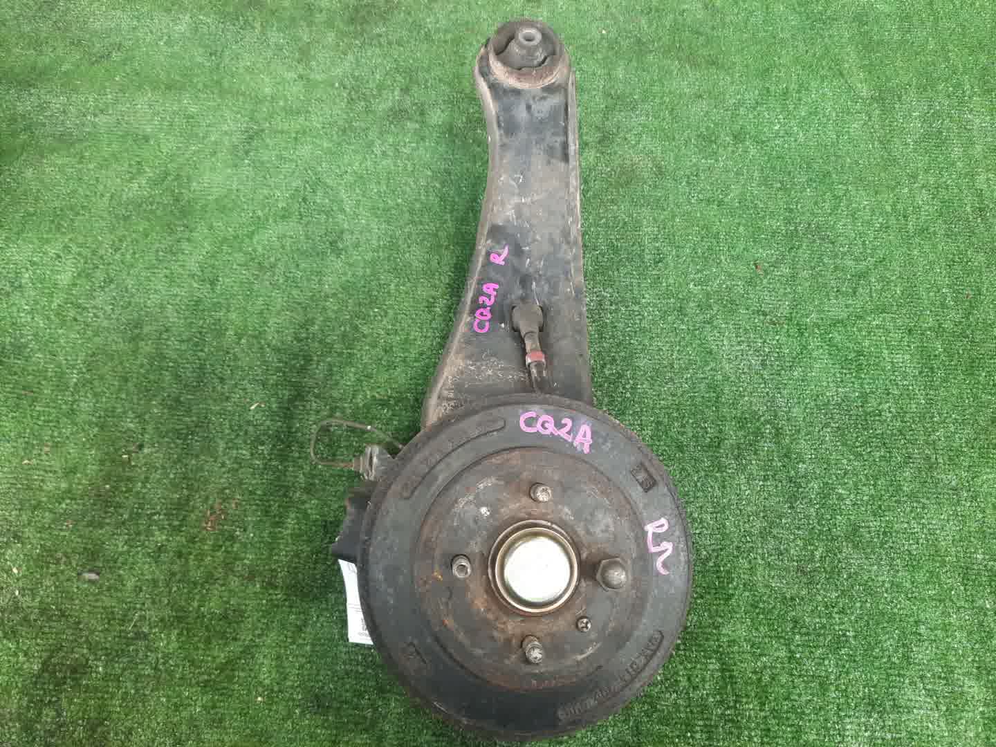 Ступица правая задняя MITSUBISHI MIRAGE DINGO CQ1A, CQ2A, CQ5A 4G13, 4G15, 4G93 1 ракурс