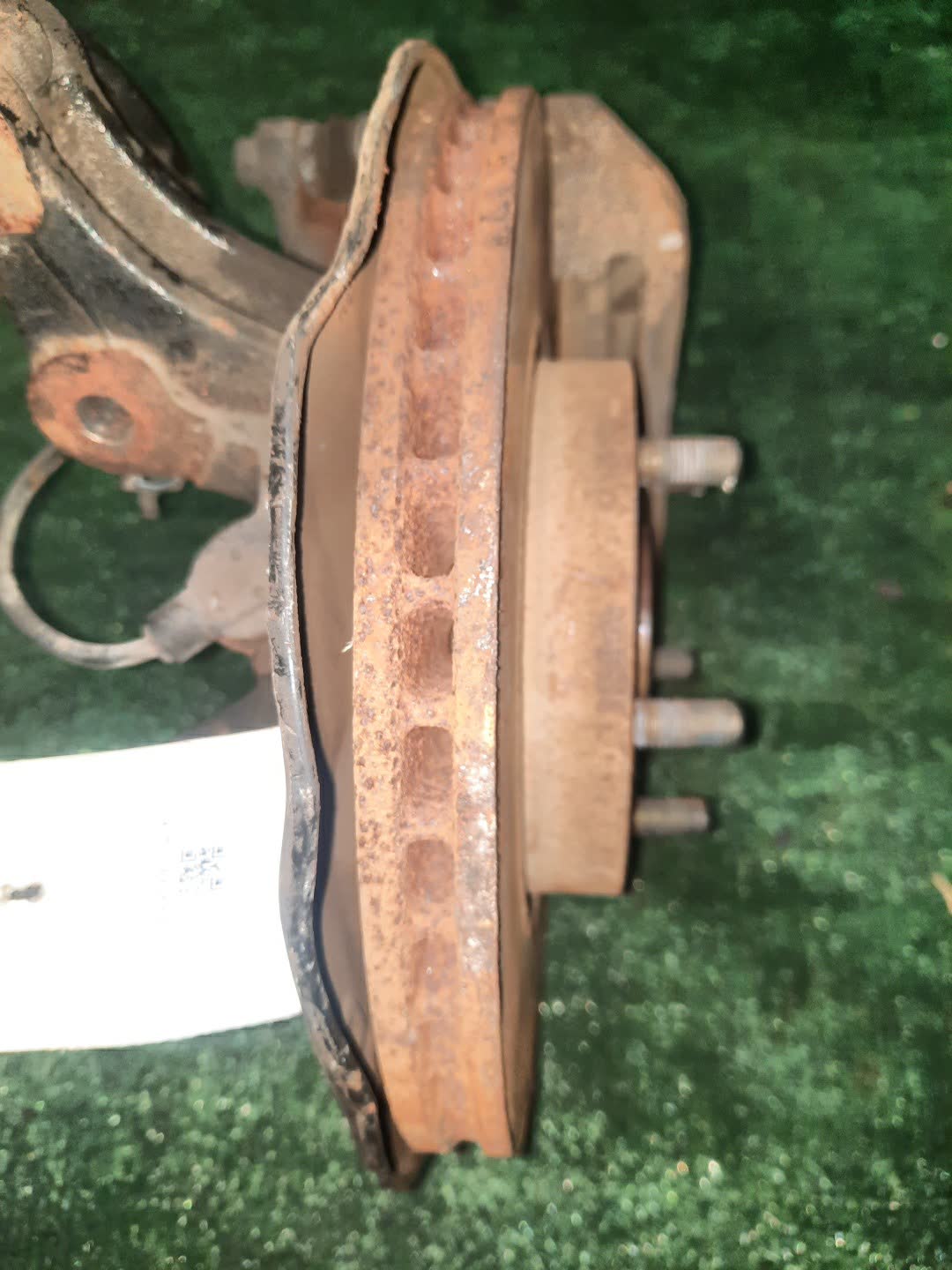 Ступица правая передняя HONDA STEPWGN RF3 K20A 3 ракурс