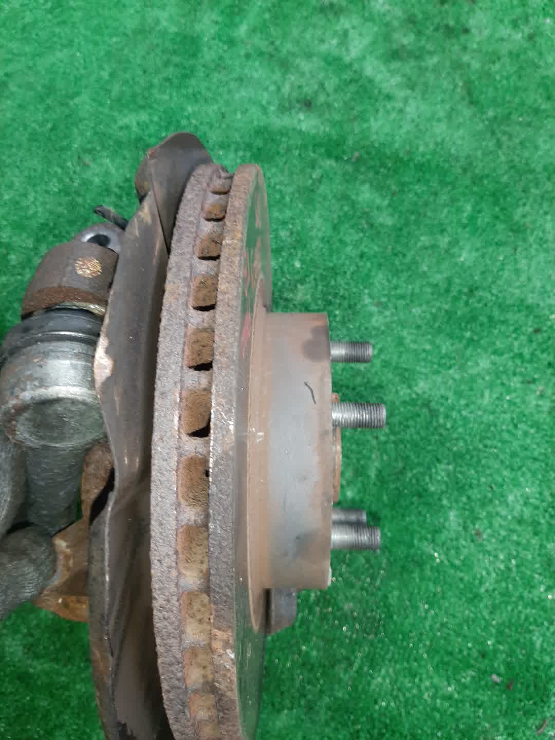 Ступица левая передняя SUBARU LEGACY, OUTBACK, LEGACY B4 BL5, BP5, BPE, BLE, BL9, BP9 EJ20DE, EJ20T, EJ20E, EZ30DE, EJ25E 2 ракурс