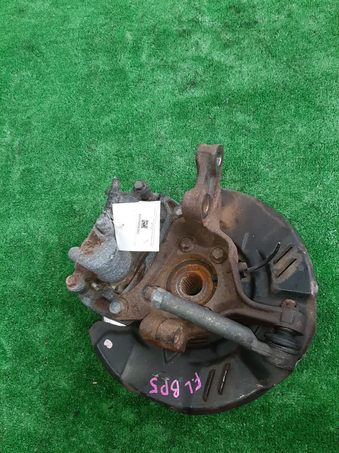 Ступица левая передняя SUBARU LEGACY, OUTBACK, LEGACY B4 BL5, BP5, BPE, BLE, BL9, BP9 EJ20DE, EJ20T, EJ20E, EZ30DE, EJ25E 3 ракурс