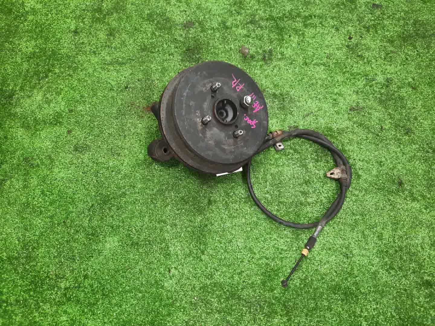 Ступица правая задняя TOYOTA SPRINTER CARIB AE111G 4A-FE 1 ракурс
