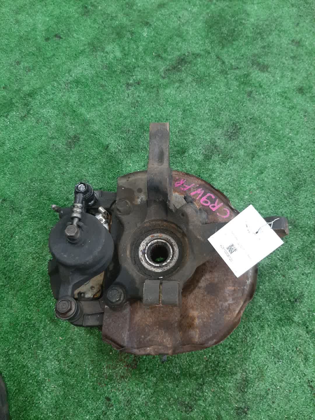 Ступица правая передняя MITSUBISHI DION CR6W, CR9W, CR5W 4G94, 4G63, 4G93 3 ракурс