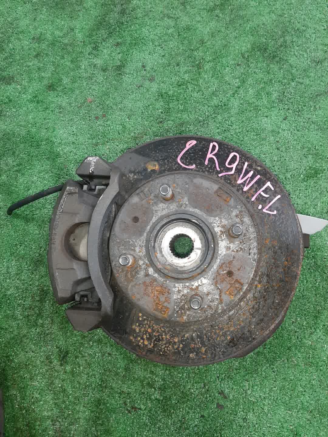 Ступица левая передняя  MITSUBISHI DION CR6W, CR9W, CR5W 4G94, 4G63, 4G93 1 ракурс