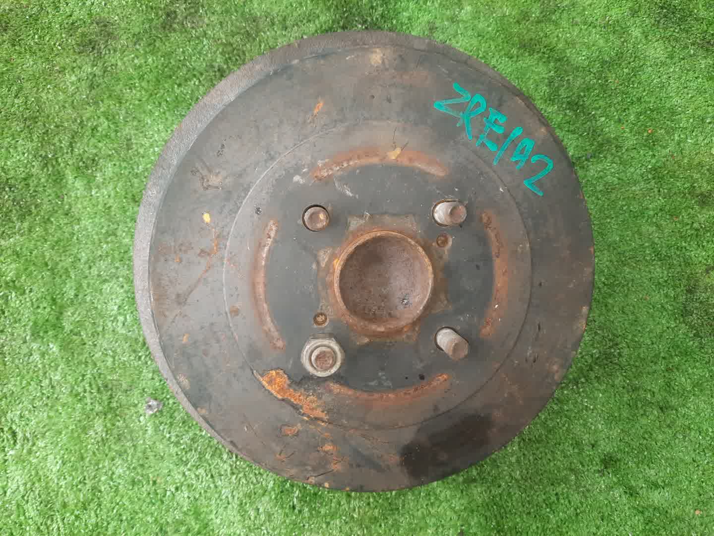 Ступица левая задняя TOYOTA AXIO, COROLLA FIELDER, COROLLA  AXIO, FIELDER NZE141, ZRE142, ZRE142G, NZE141G 1NZ-FE, 2ZR-FAE, 2ZR-FE 1 ракурс