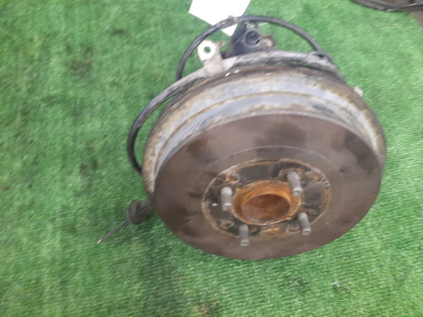 Ступица правая задняя TOYOTA PASSO SETTE M502E 3SZ-VE 1 ракурс