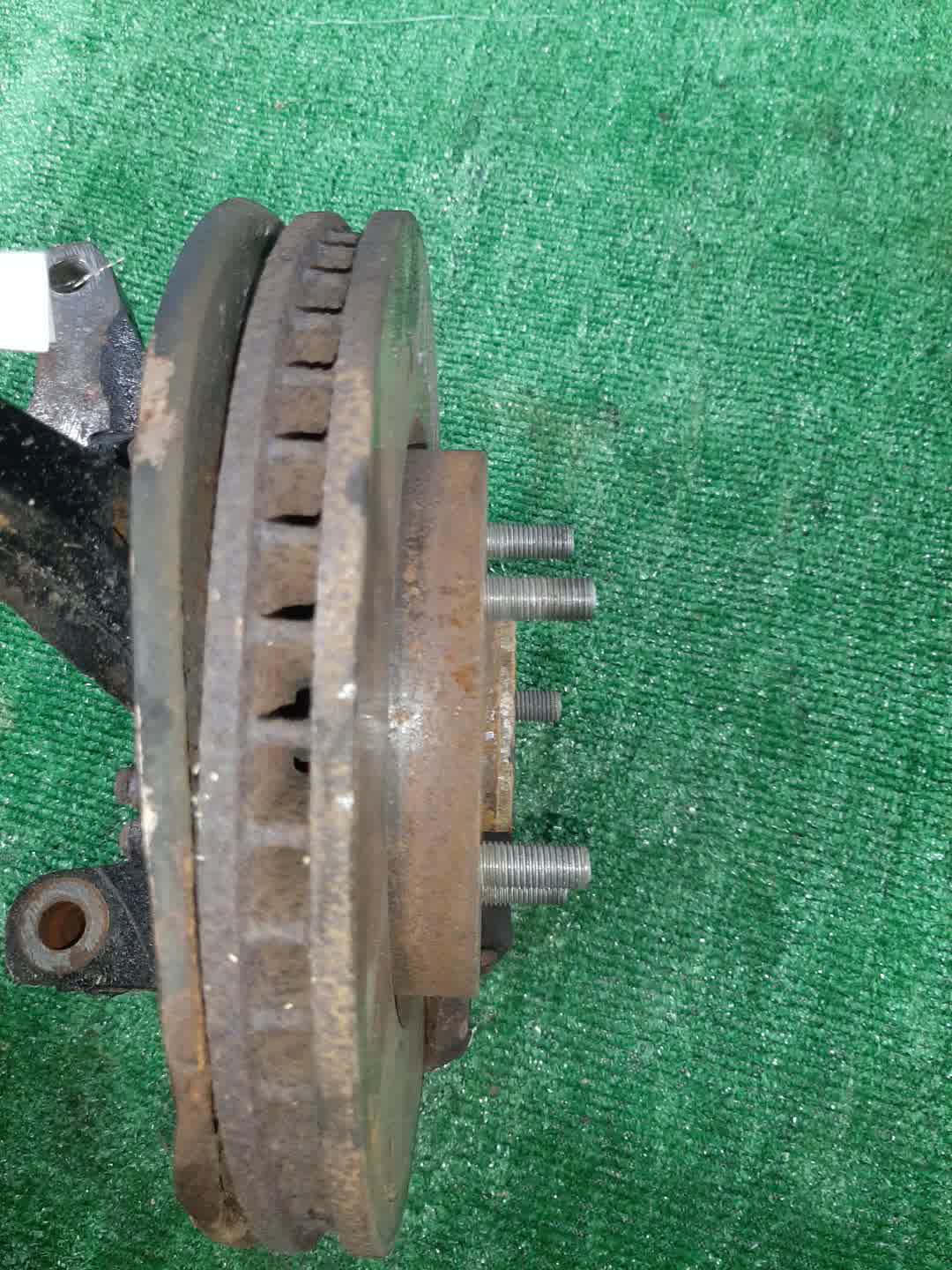 Ступица правая передняя MITSUBISHI AIRTREK CU2W, CU4W, CU5W 4G63, 4G64, 4G69 2 ракурс