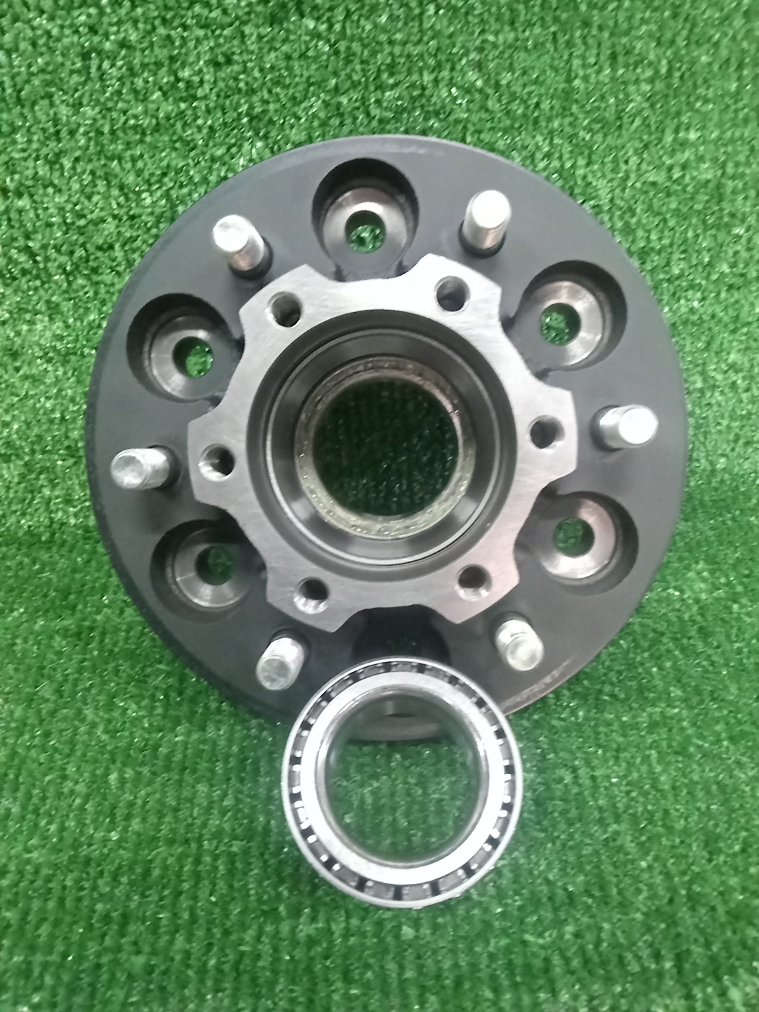 Ступица передняя NISSAN PATROL Y61 40202-VB226 1 ракурс Ступица передняя NISSAN PATROL Y61 40202-VB226 1 ракурс