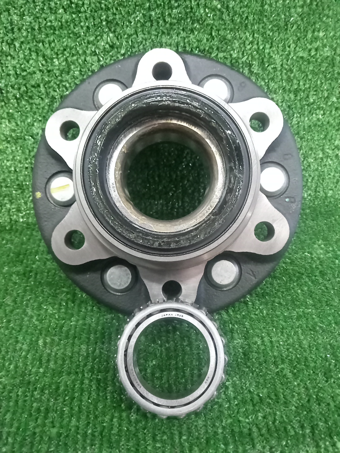Ступица передняя NISSAN PATROL Y61 40202-VB226 2 ракурс Ступица передняя NISSAN PATROL Y61 40202-VB226 2 ракурс