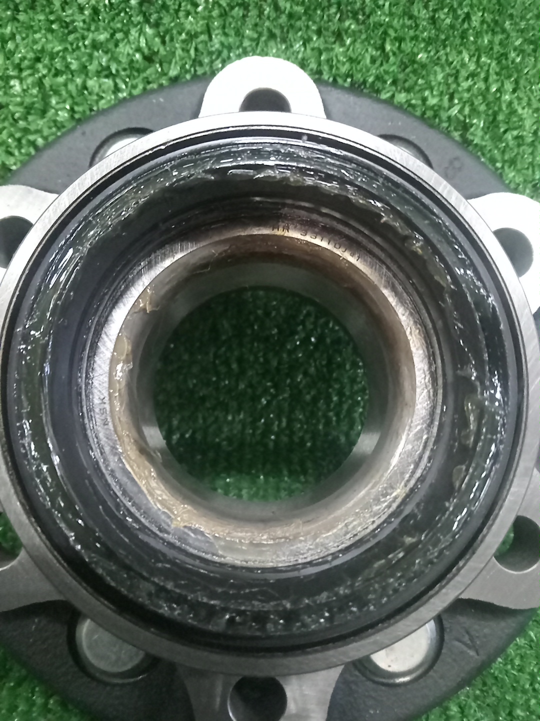 Ступица передняя NISSAN PATROL Y61 40202-VB226 3 ракурс Ступица передняя NISSAN PATROL Y61 40202-VB226 3 ракурс
